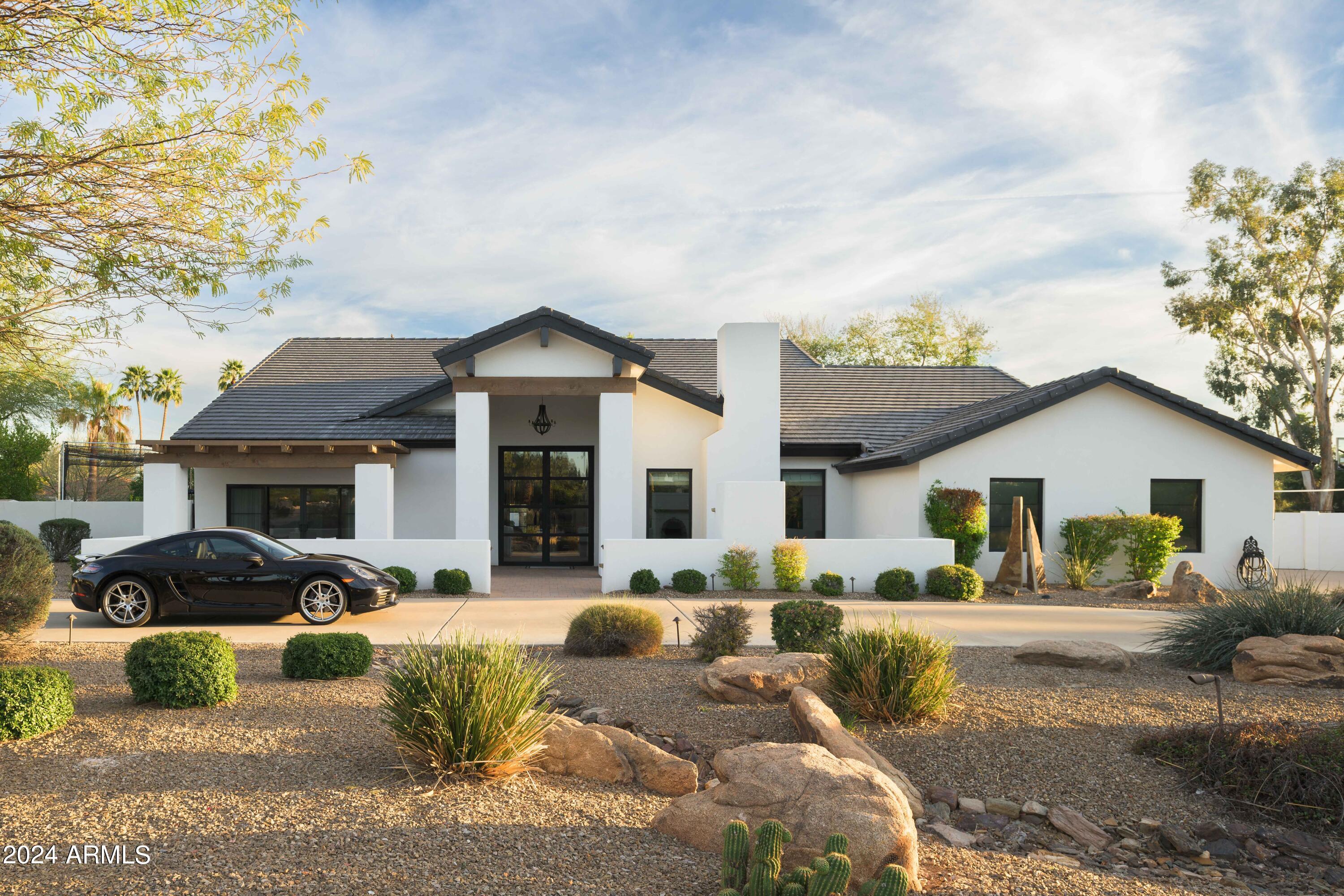 EQUESTRIAN MANOR UNIT 1 - Residential