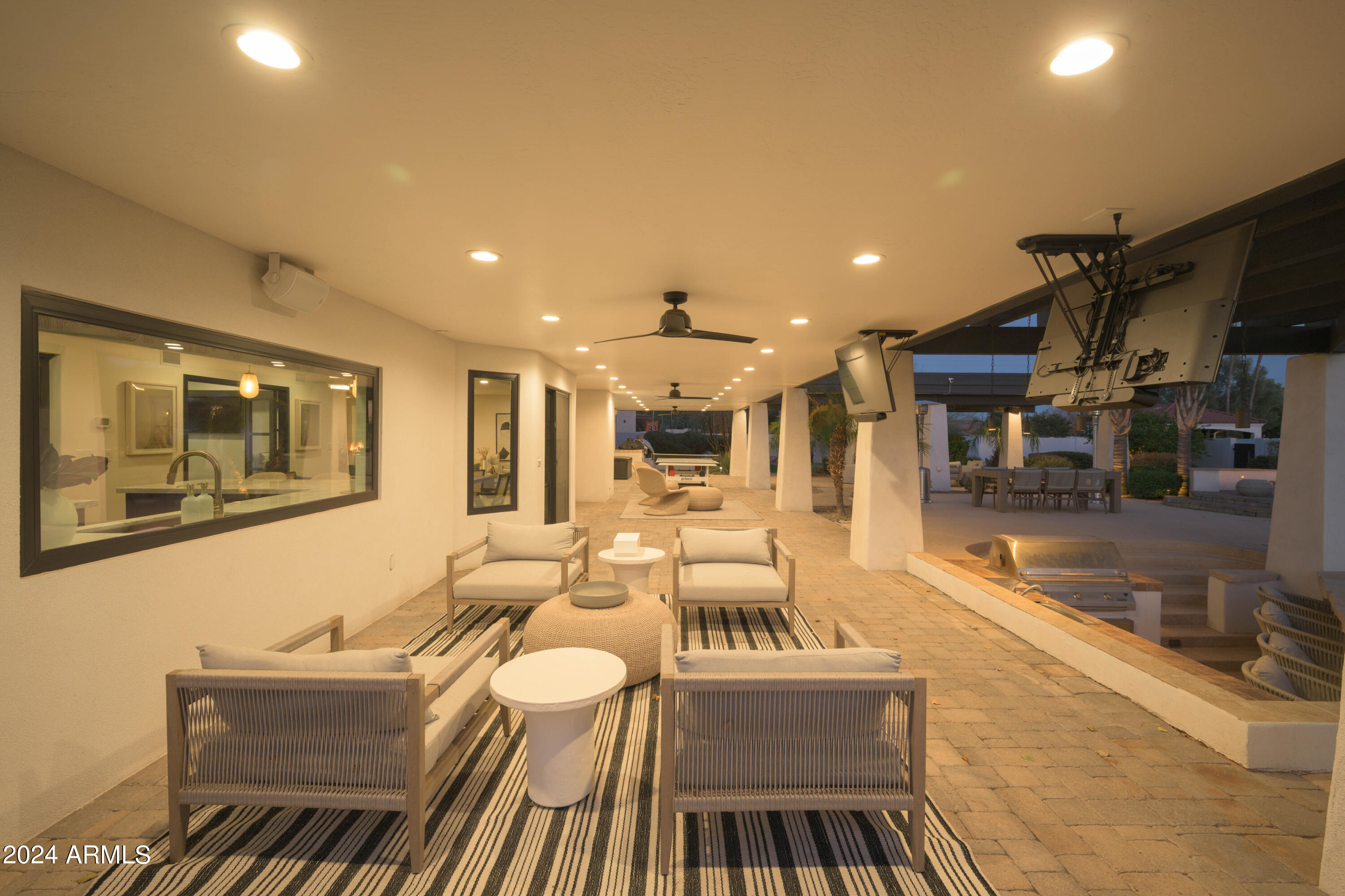 EQUESTRIAN MANOR UNIT 1 - Residential