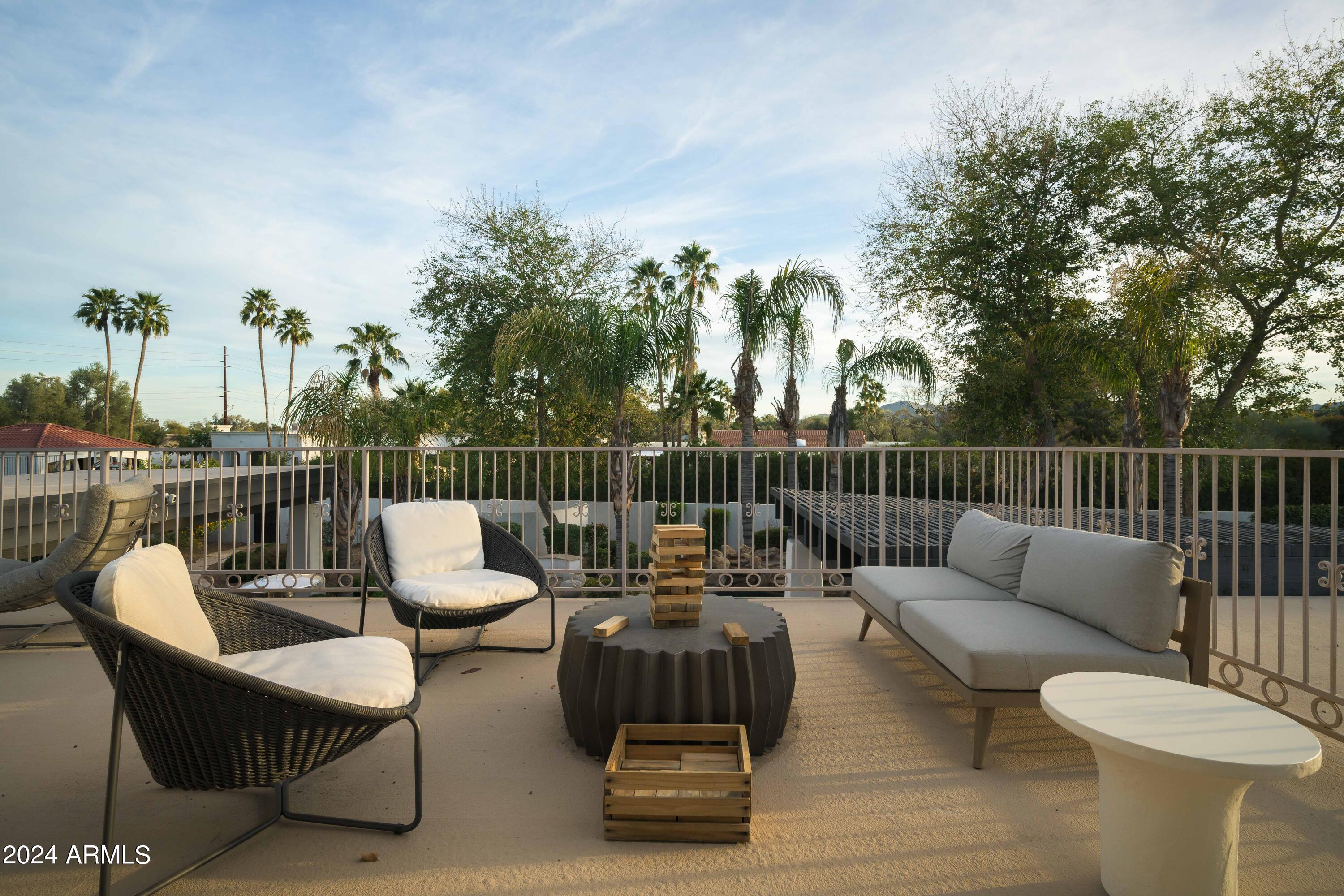 EQUESTRIAN MANOR UNIT 1 - Residential