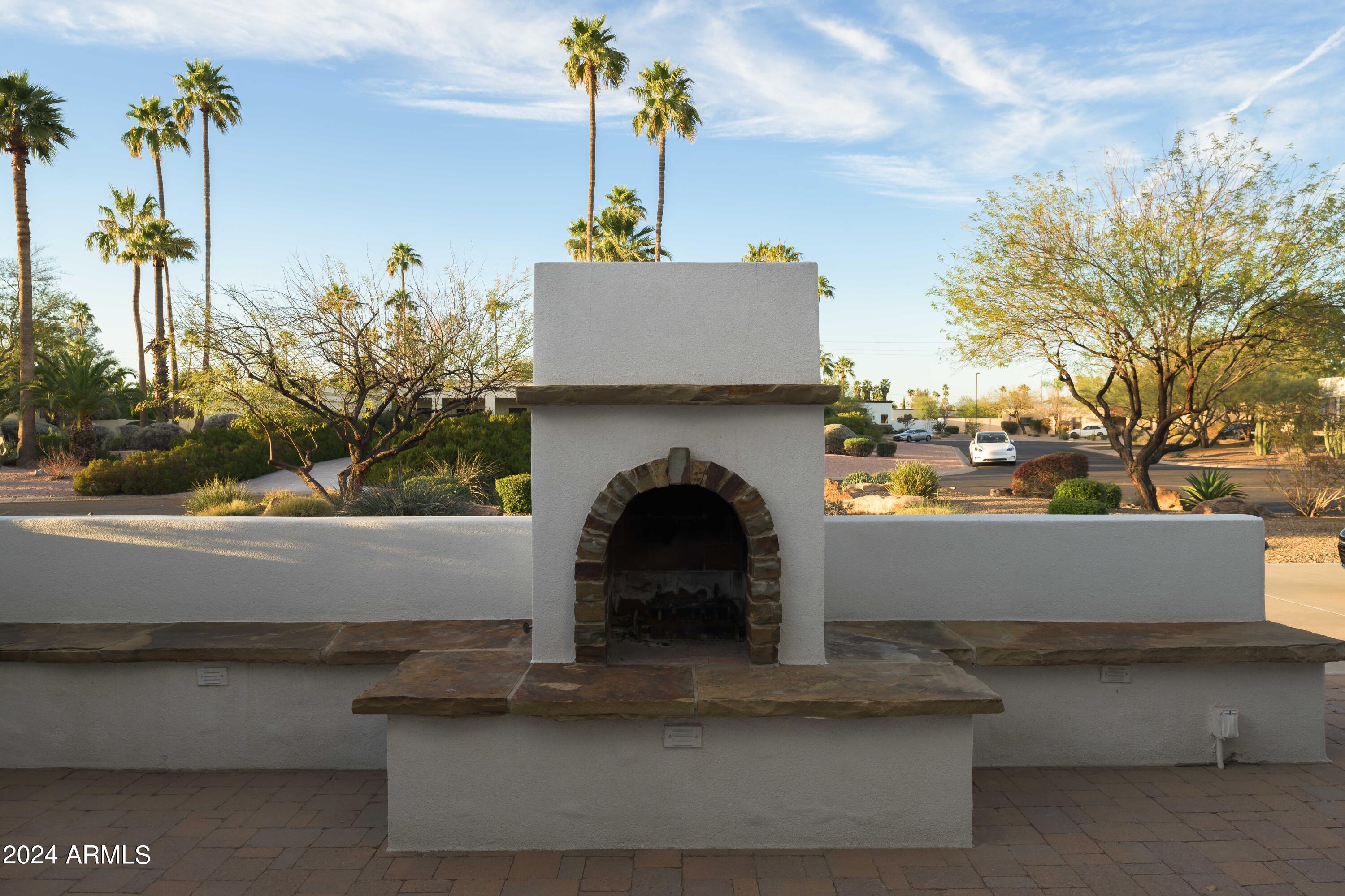 EQUESTRIAN MANOR UNIT 1 - Residential