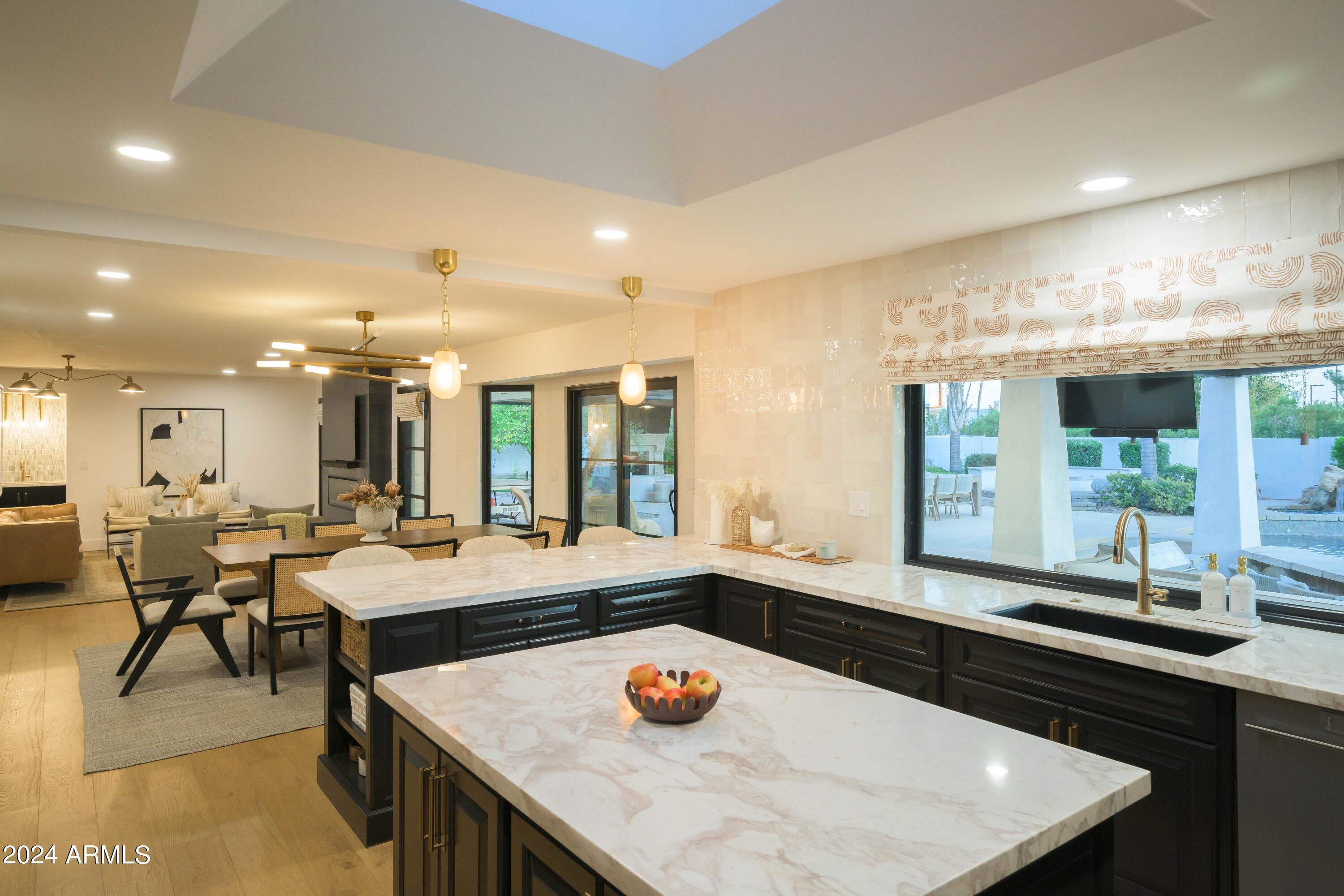 EQUESTRIAN MANOR UNIT 1 - Residential
