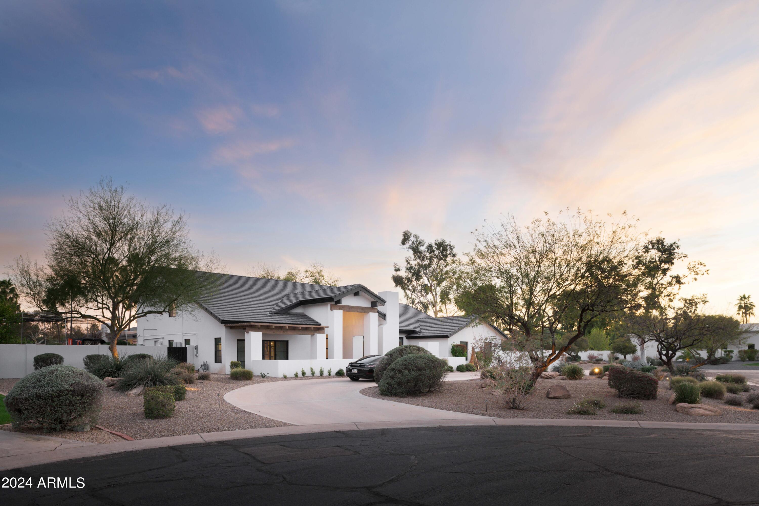EQUESTRIAN MANOR UNIT 1 - Residential
