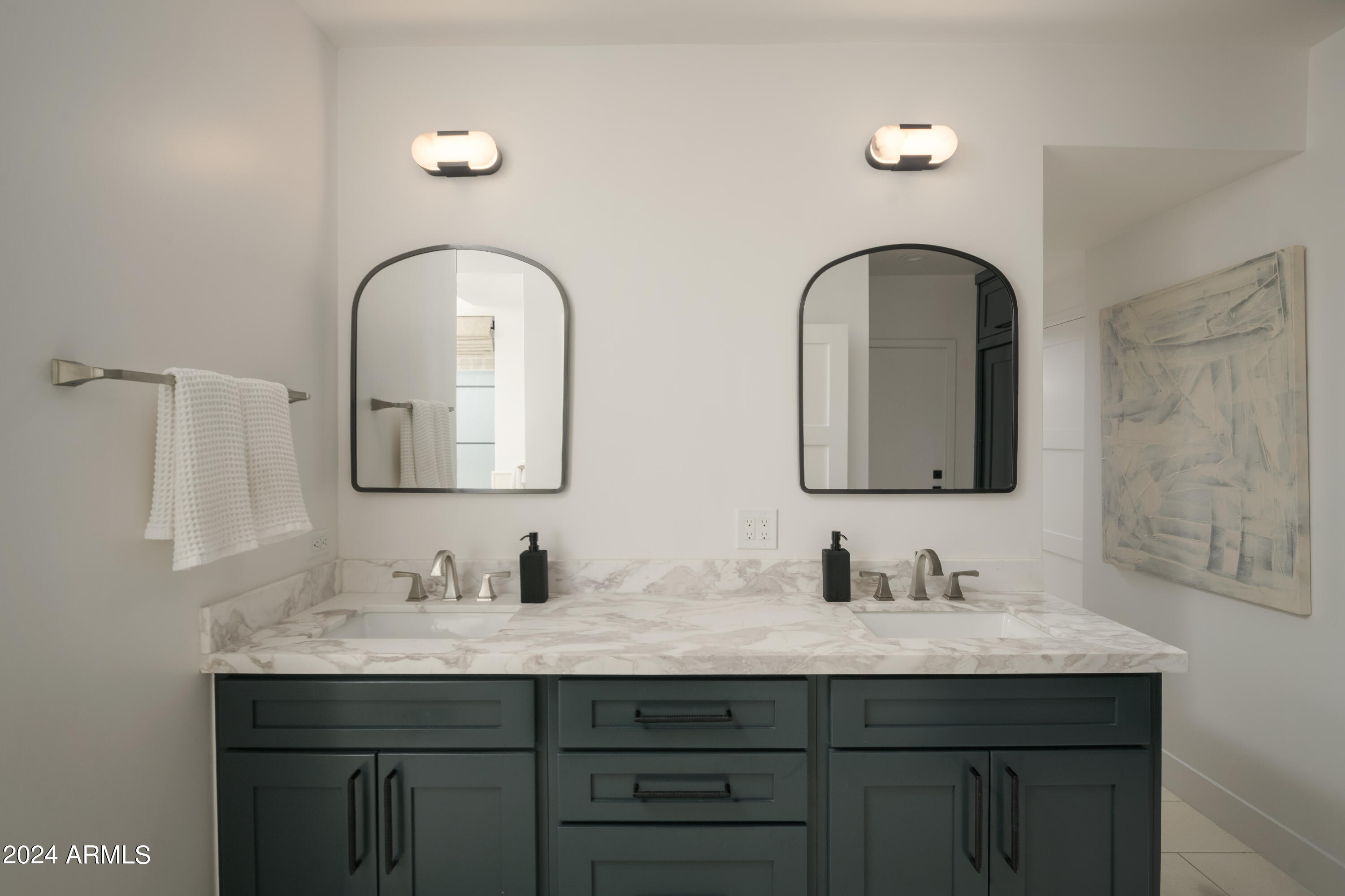 EQUESTRIAN MANOR UNIT 1 - Residential