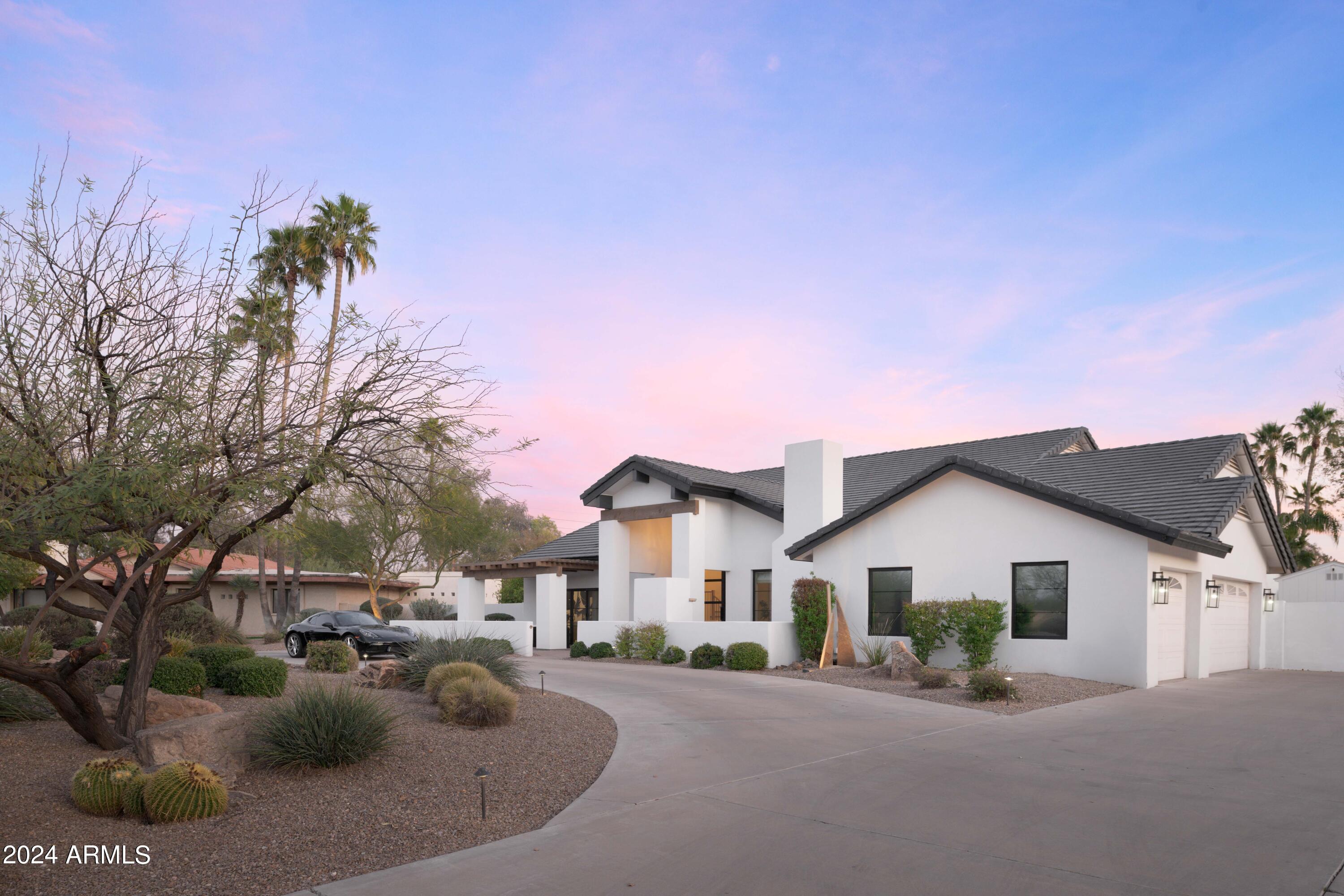 EQUESTRIAN MANOR UNIT 1 - Residential