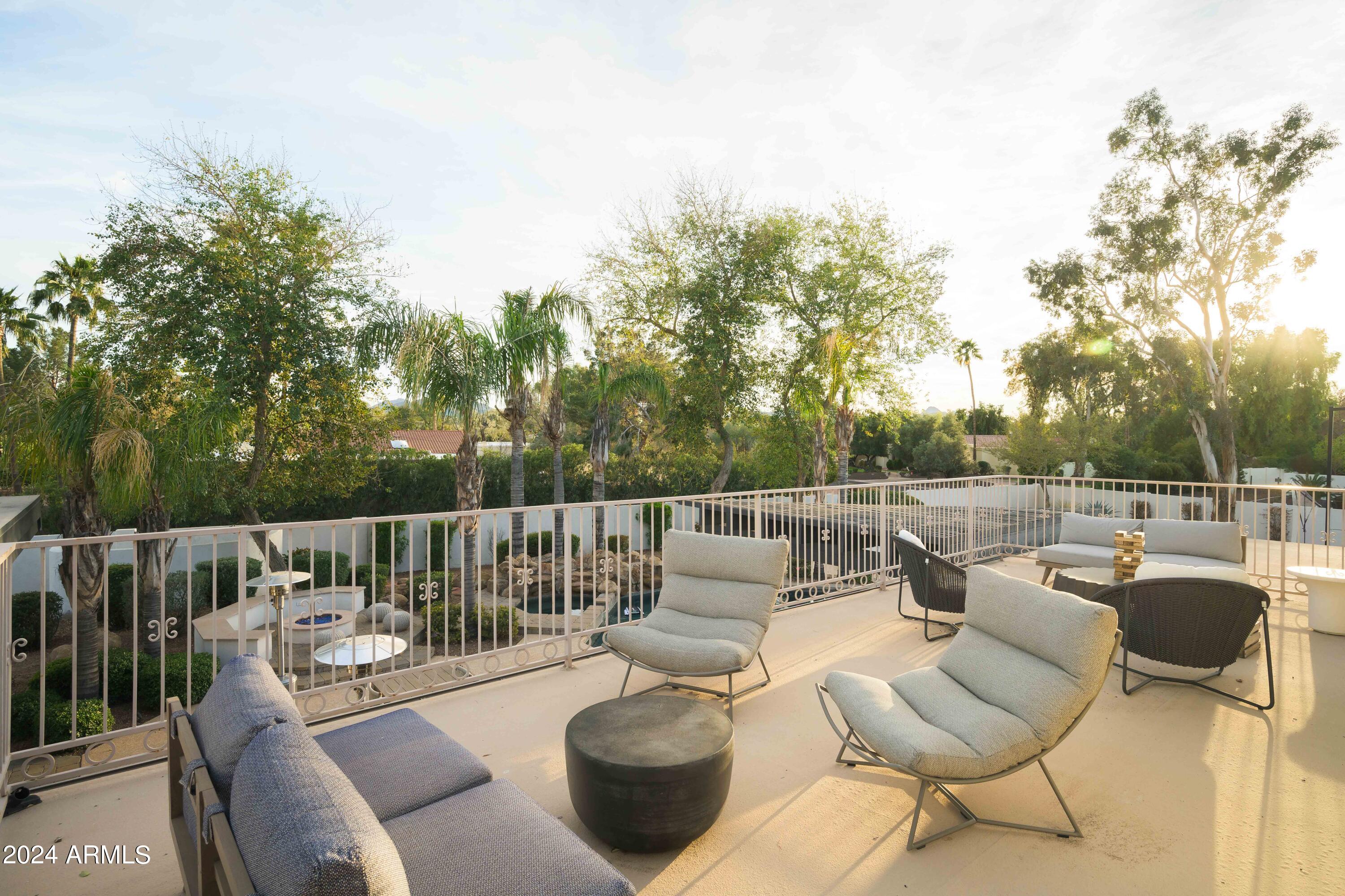 EQUESTRIAN MANOR UNIT 1 - Residential