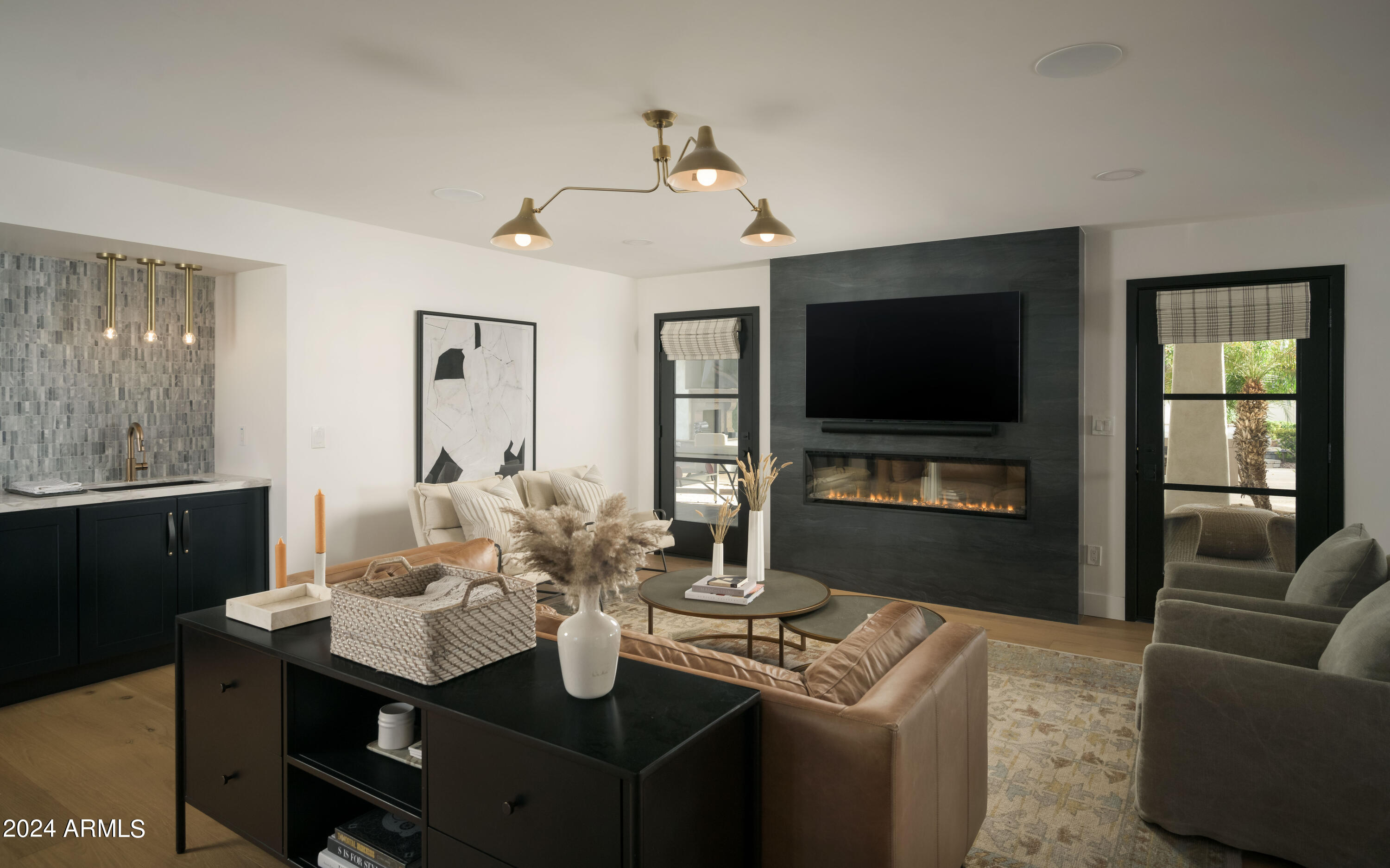 EQUESTRIAN MANOR UNIT 1 - Residential