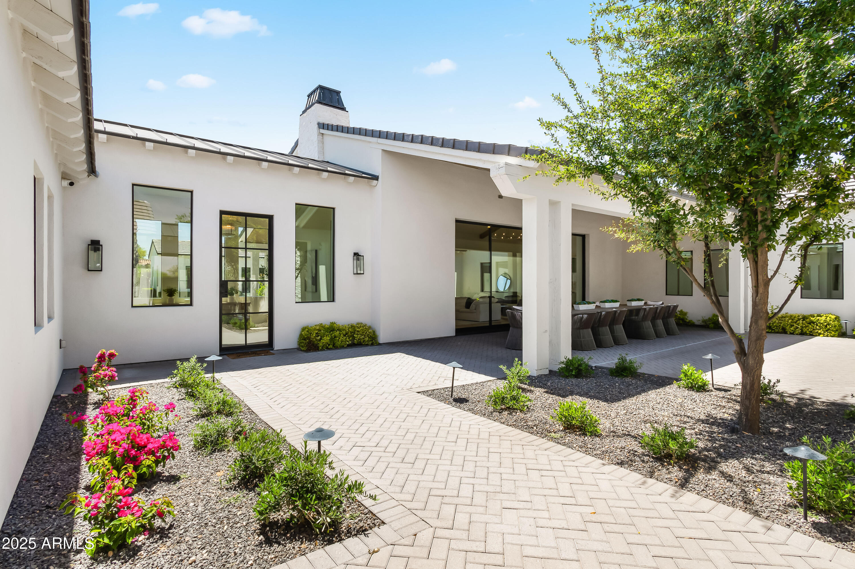 STONEVIEW - Residential