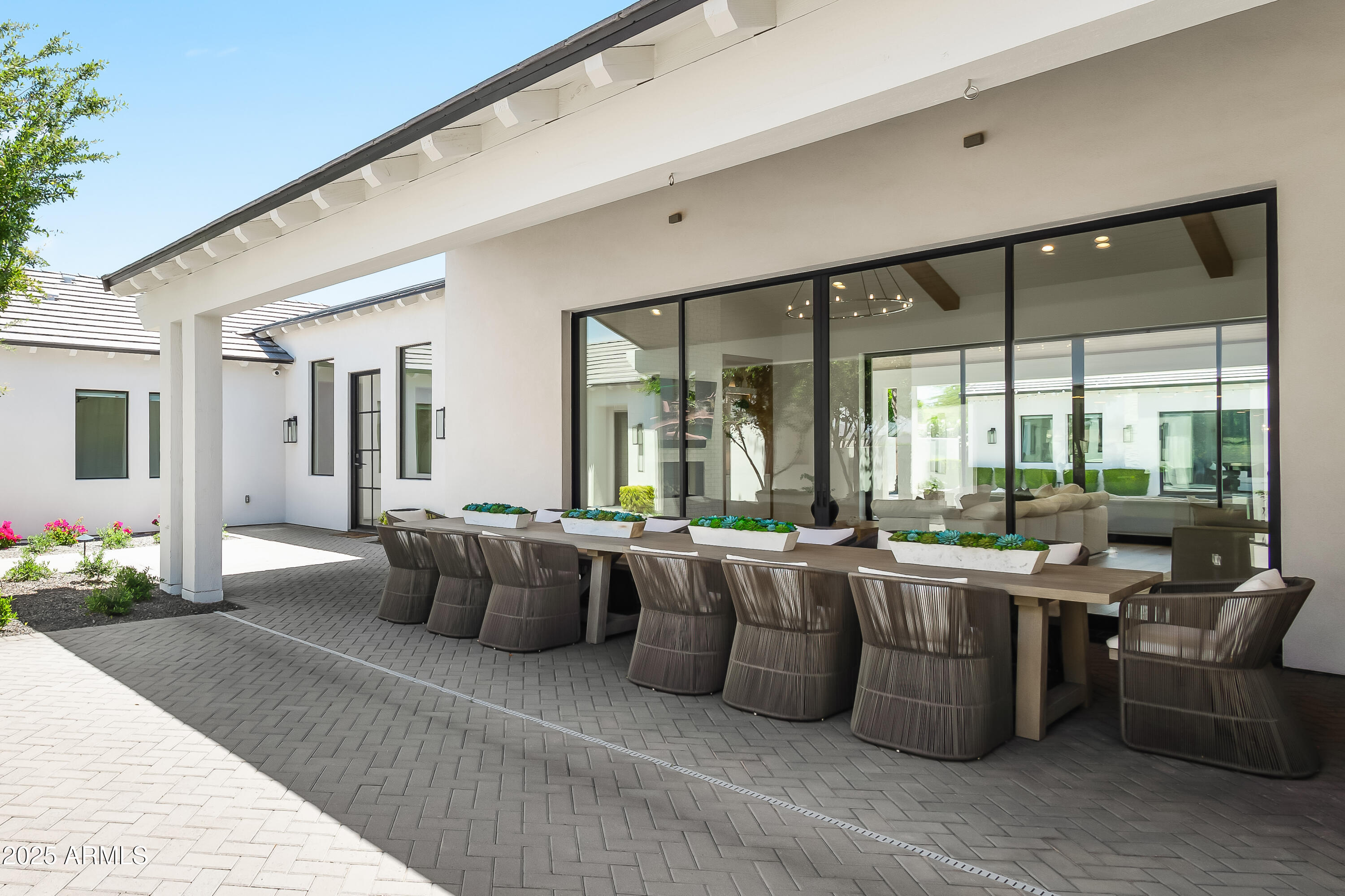 STONEVIEW - Residential