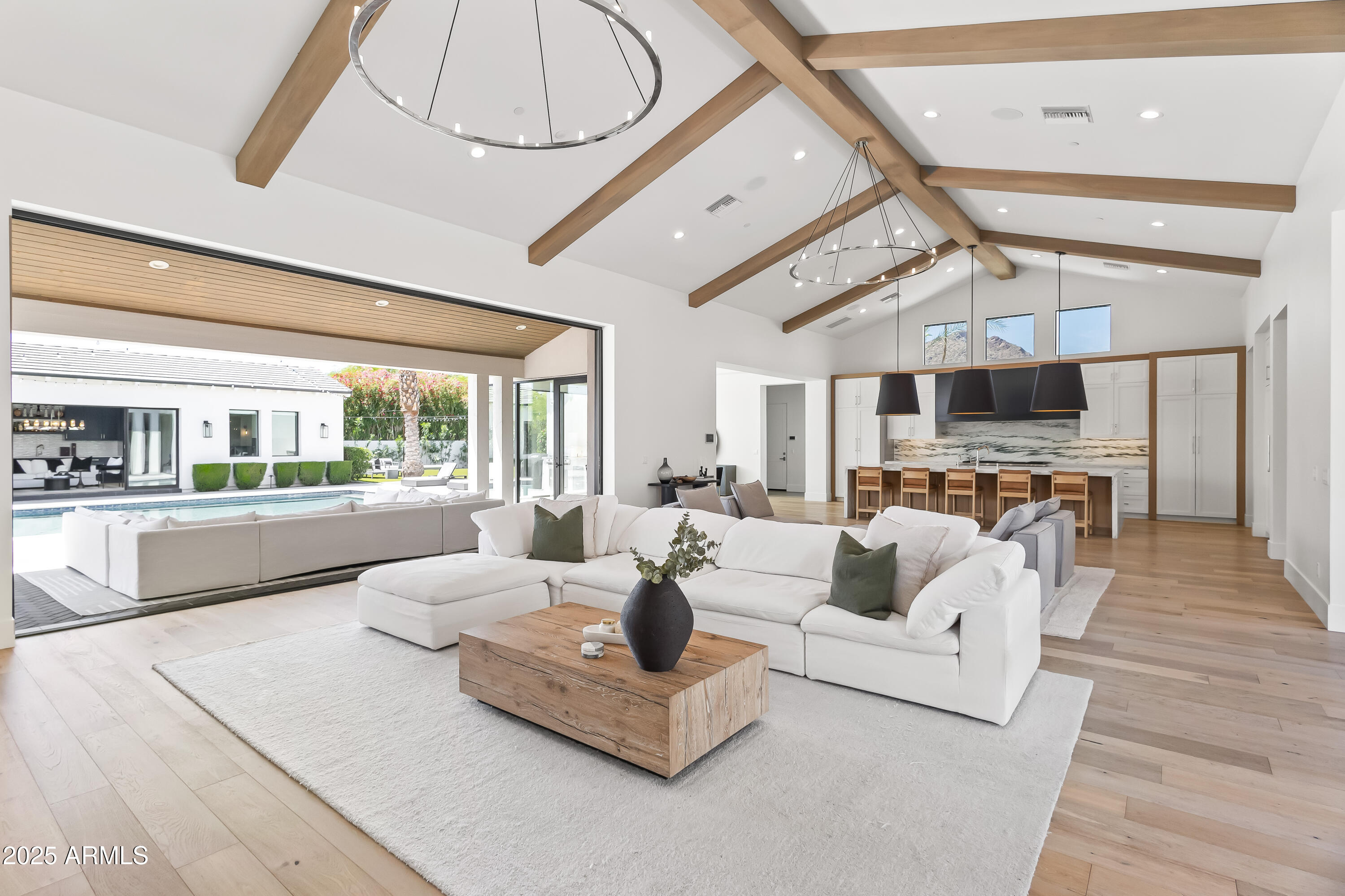 STONEVIEW - Residential