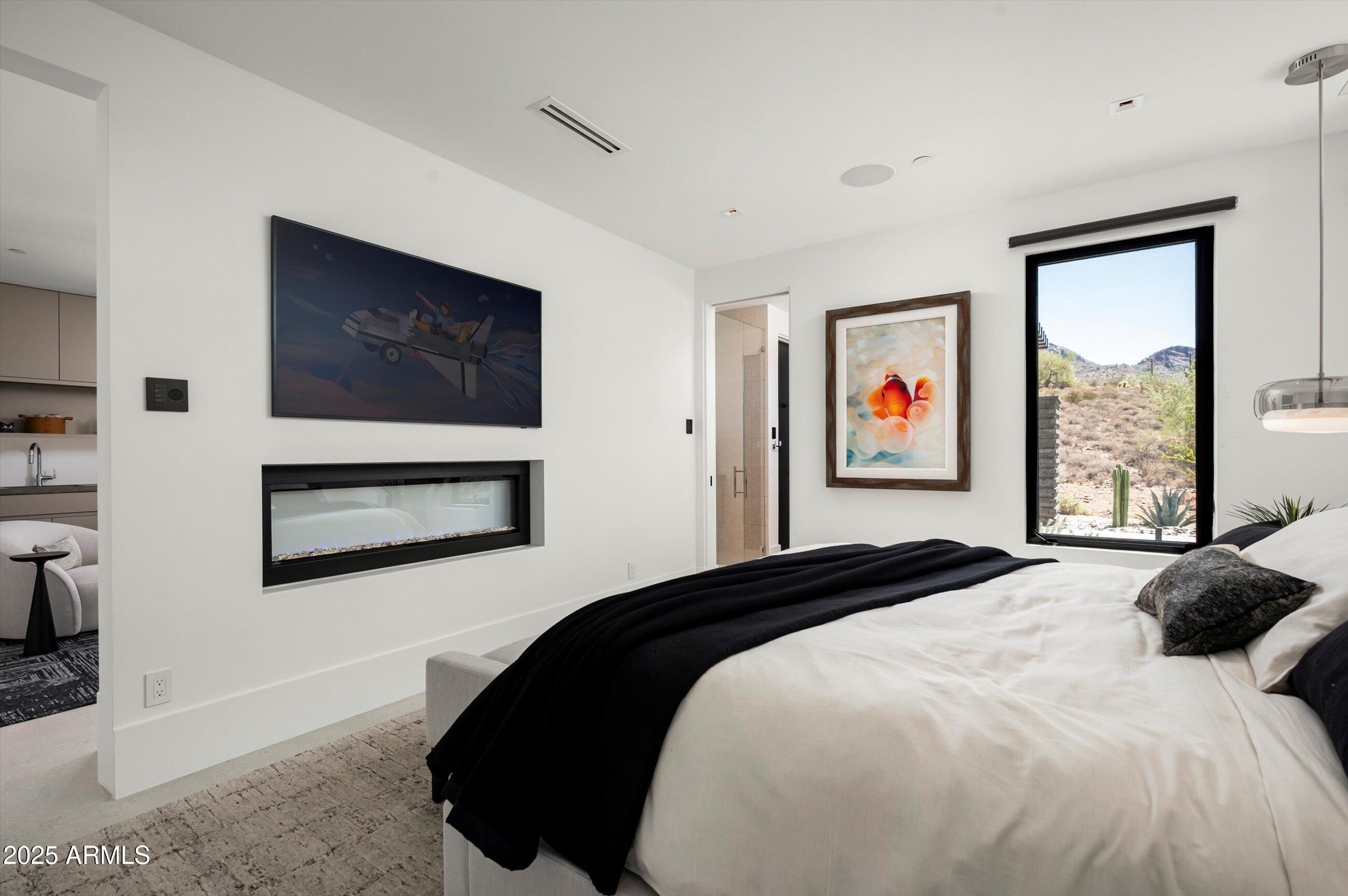 LEGEND CANYON - Residential