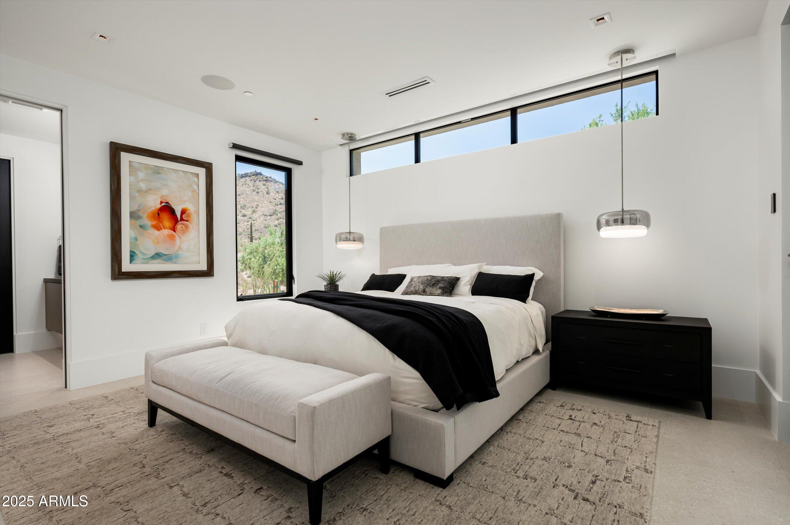 LEGEND CANYON - Residential