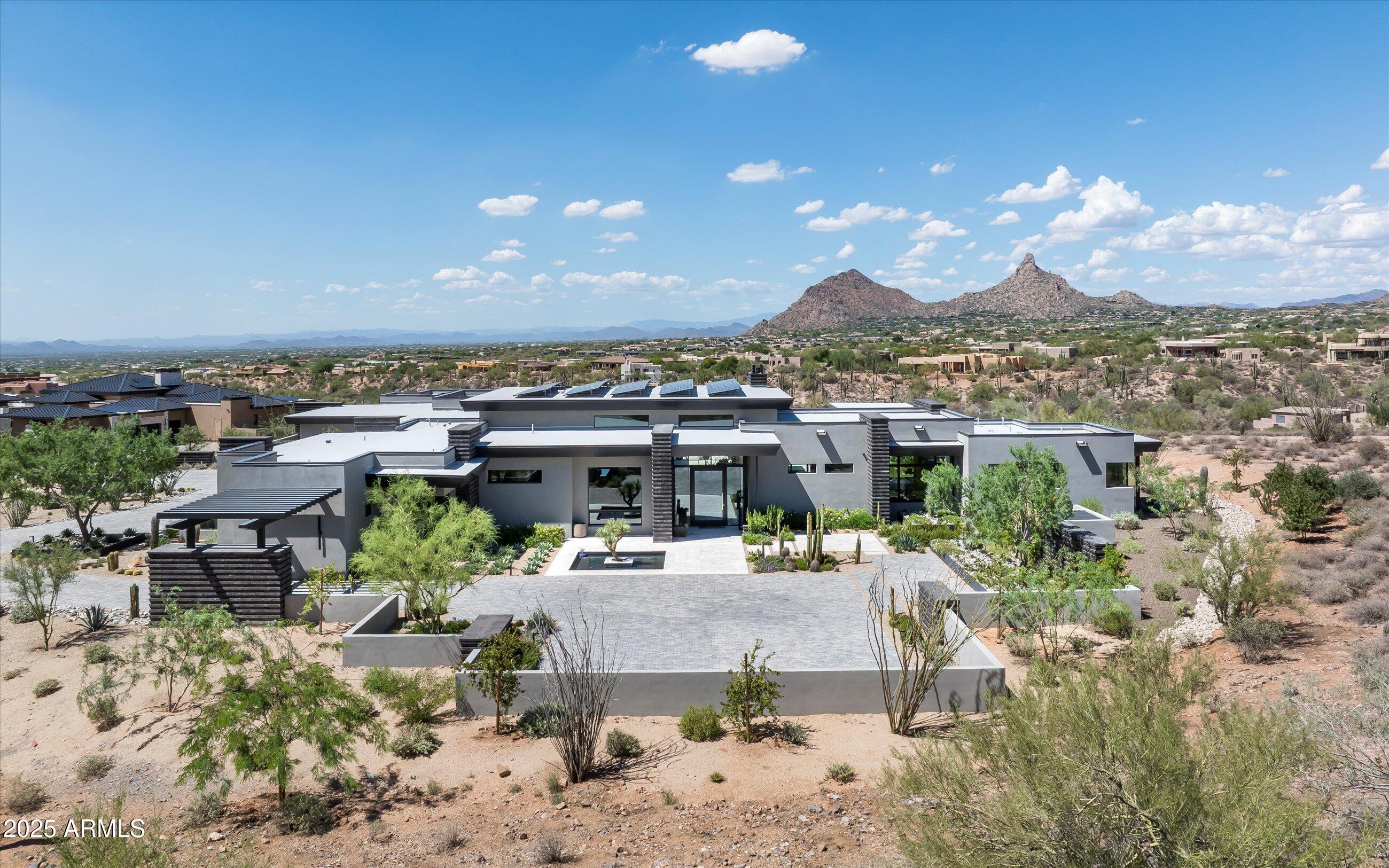 LEGEND CANYON - Residential