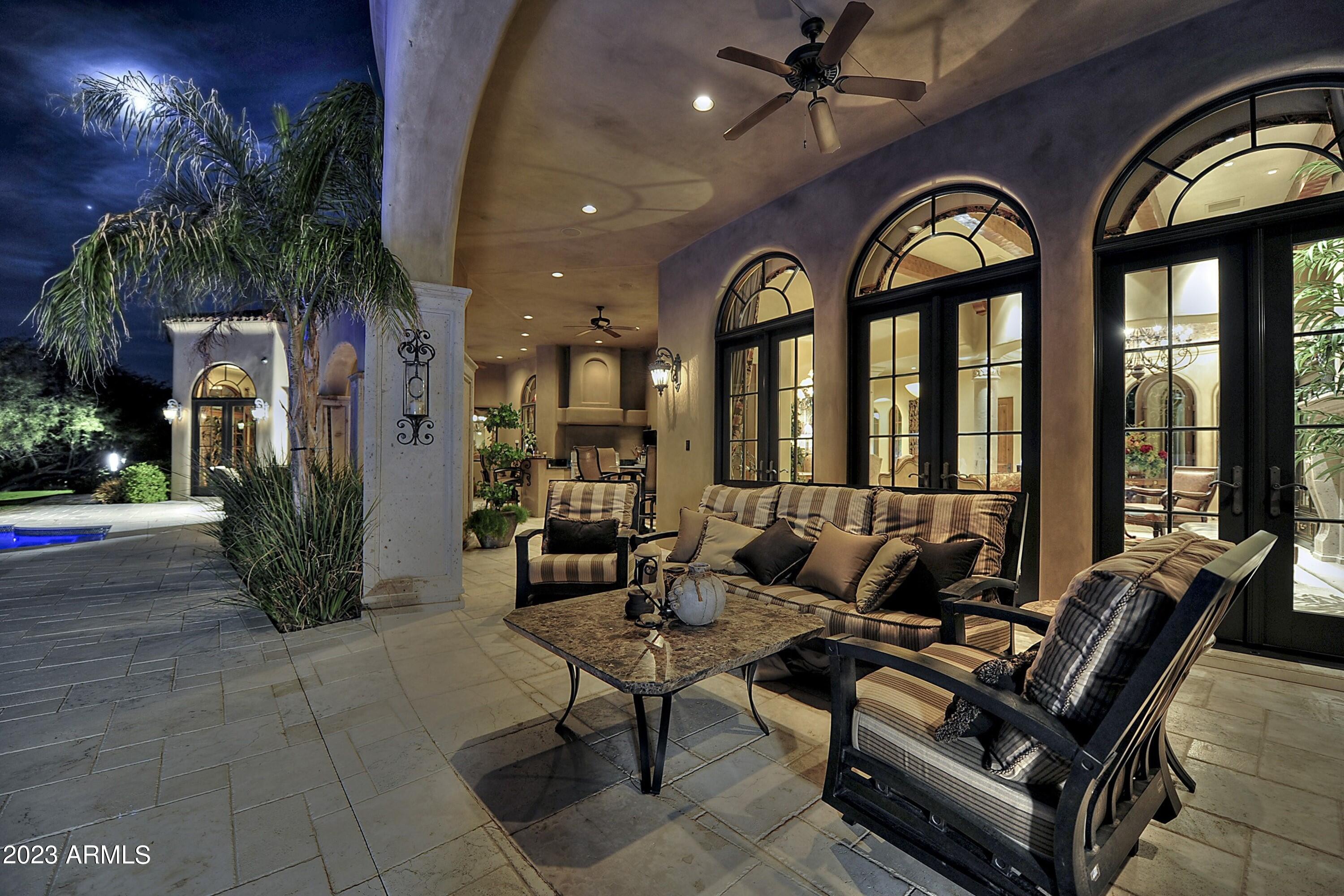 CUSTOM HOME - Residential
