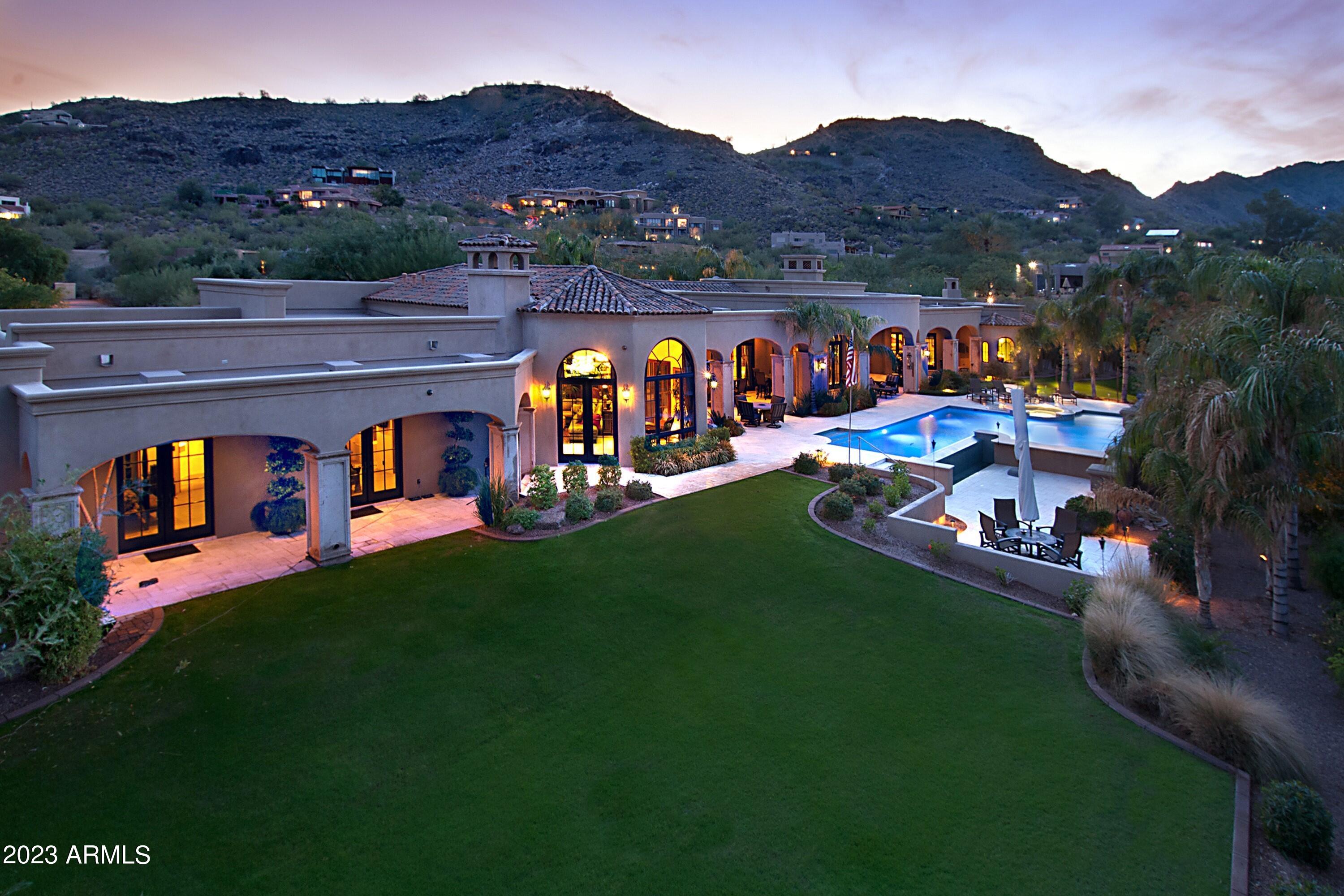 CUSTOM HOME - Residential