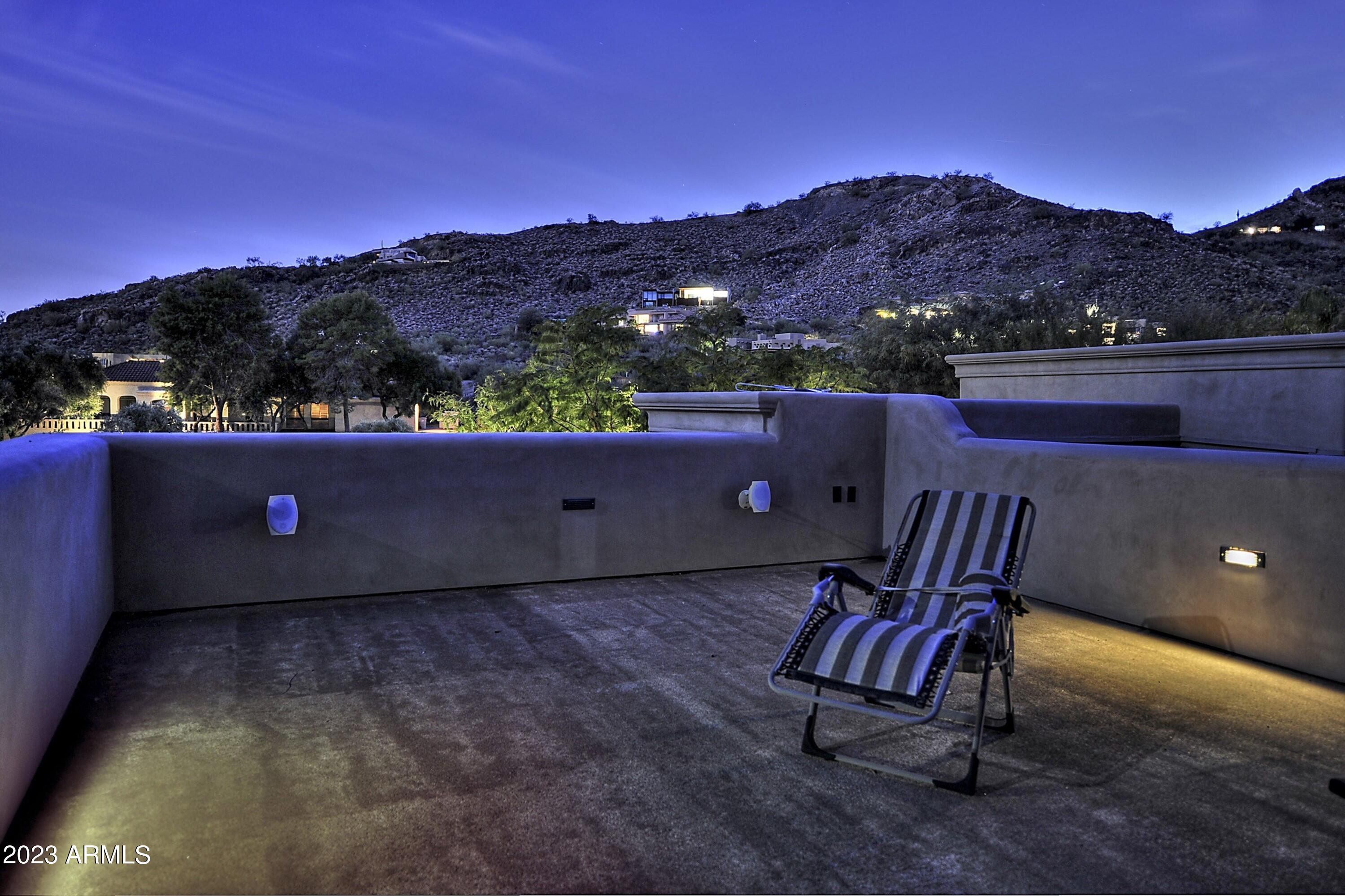 CUSTOM HOME - Residential