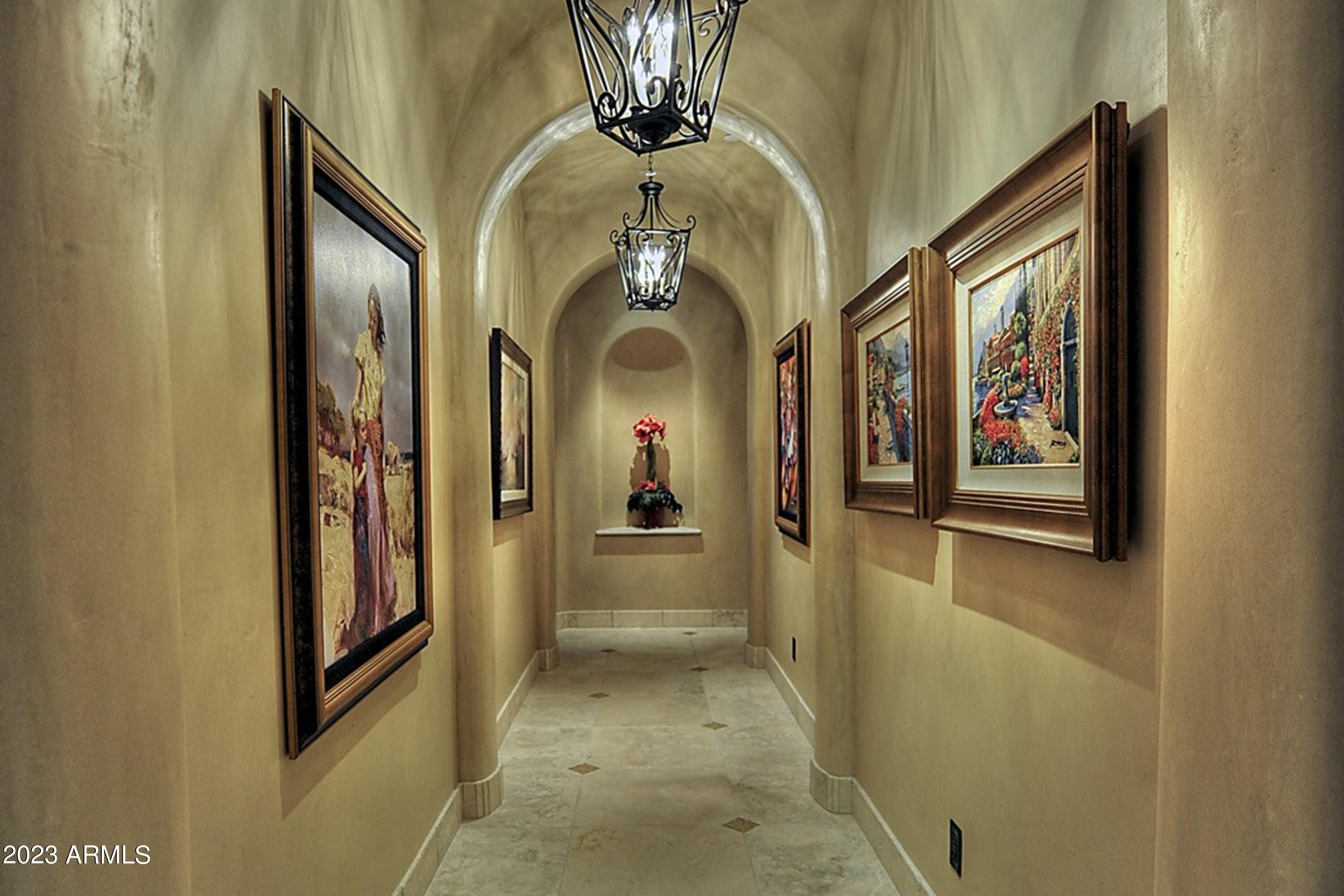 CUSTOM HOME - Residential