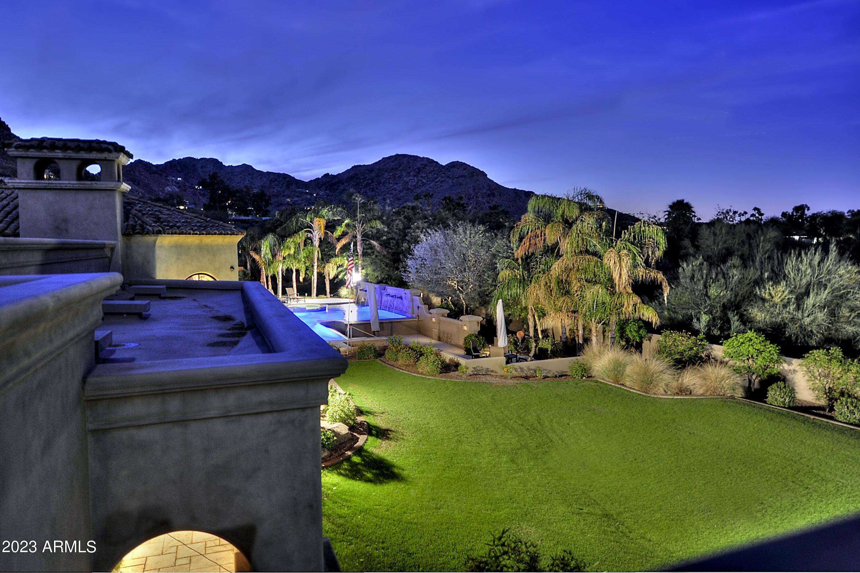 CUSTOM HOME - Residential