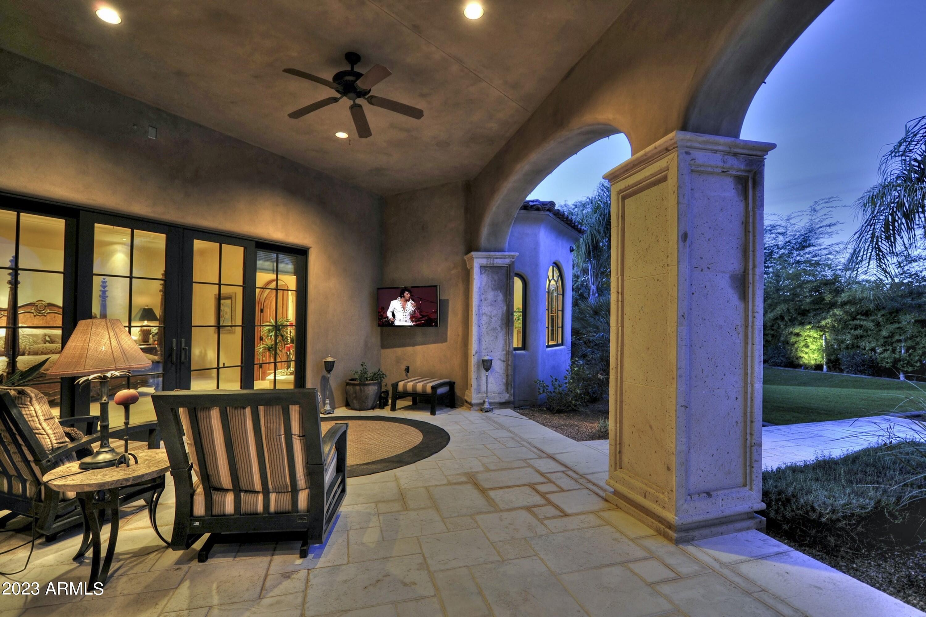 CUSTOM HOME - Residential