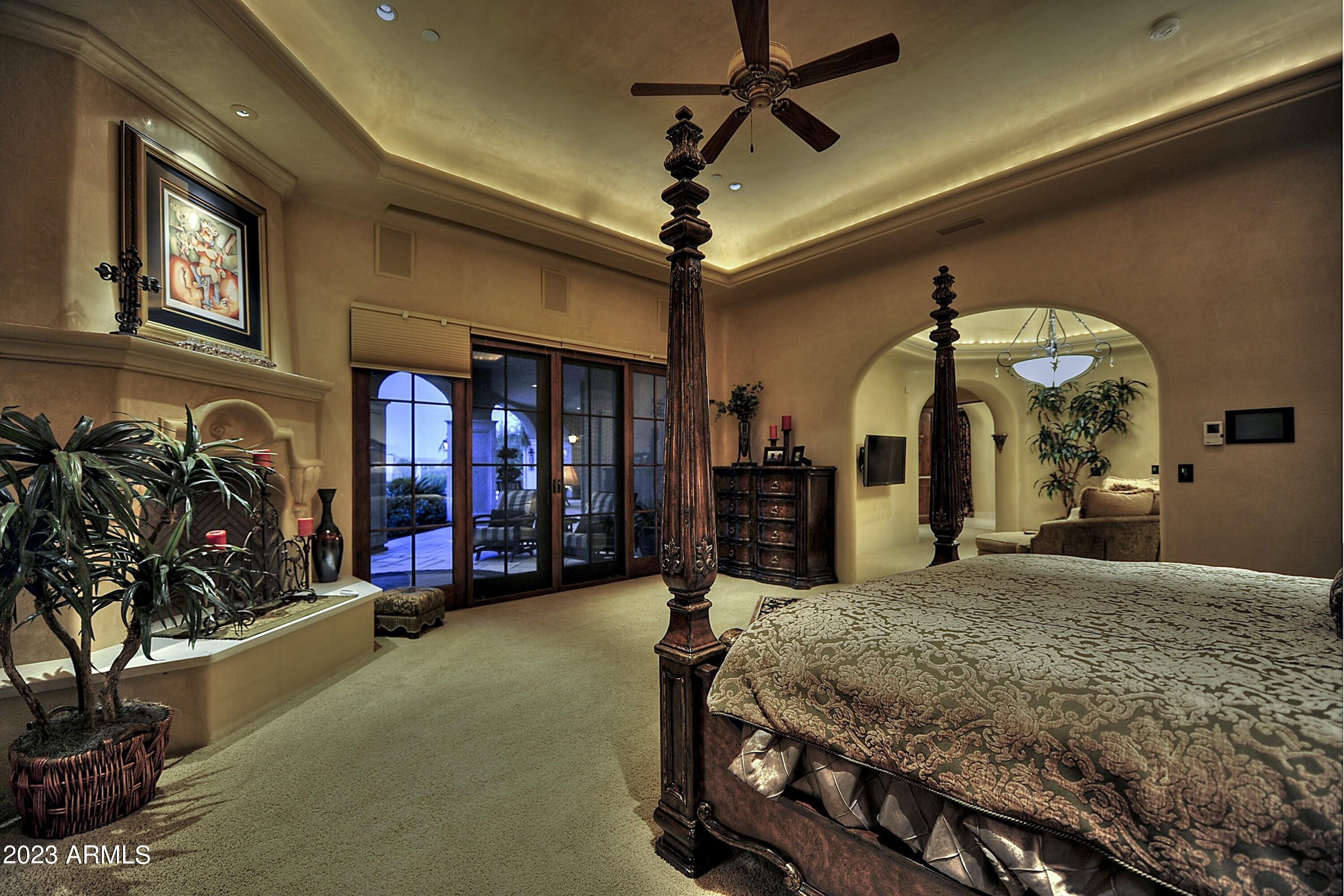 CUSTOM HOME - Residential