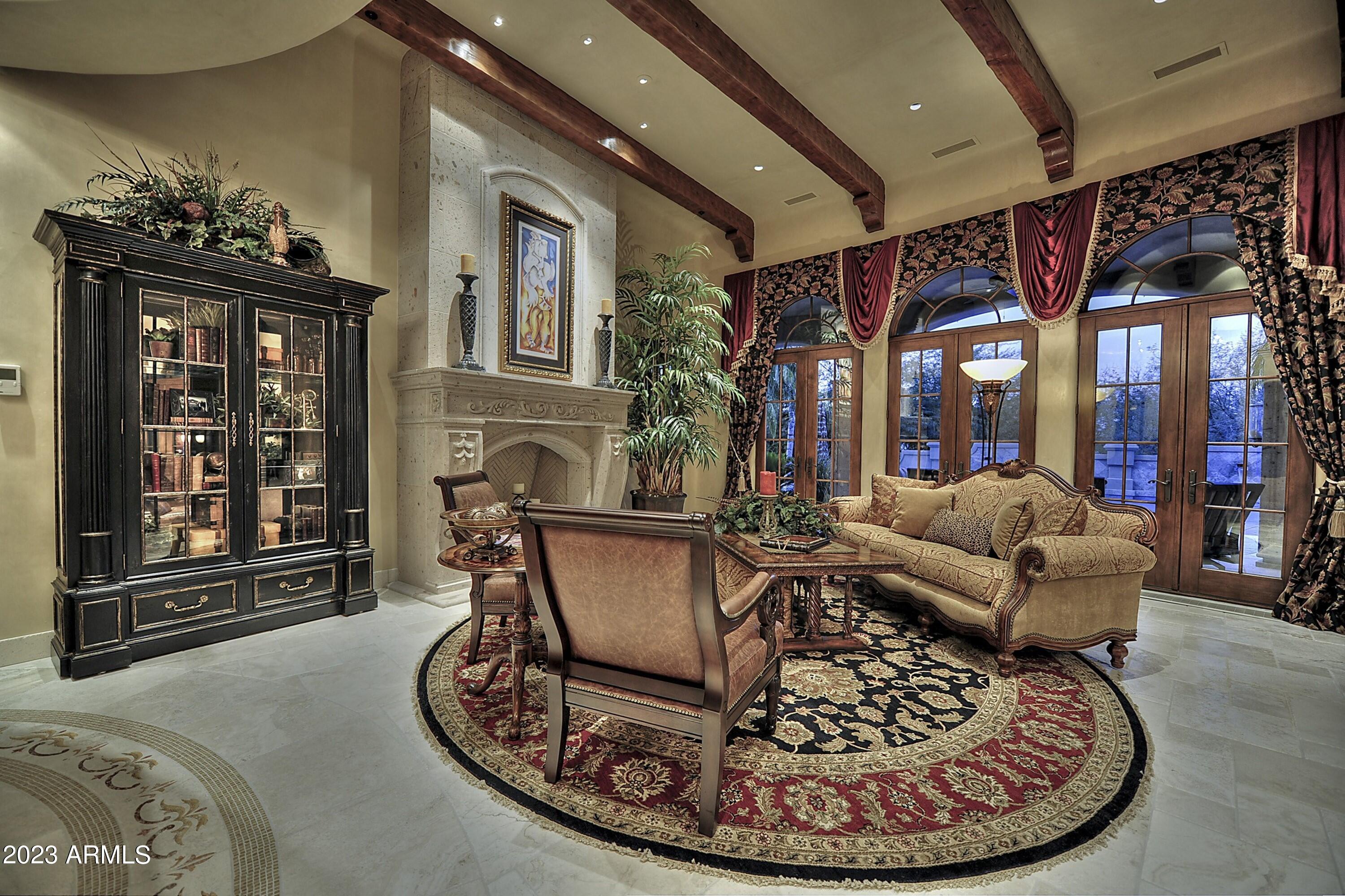 CUSTOM HOME - Residential