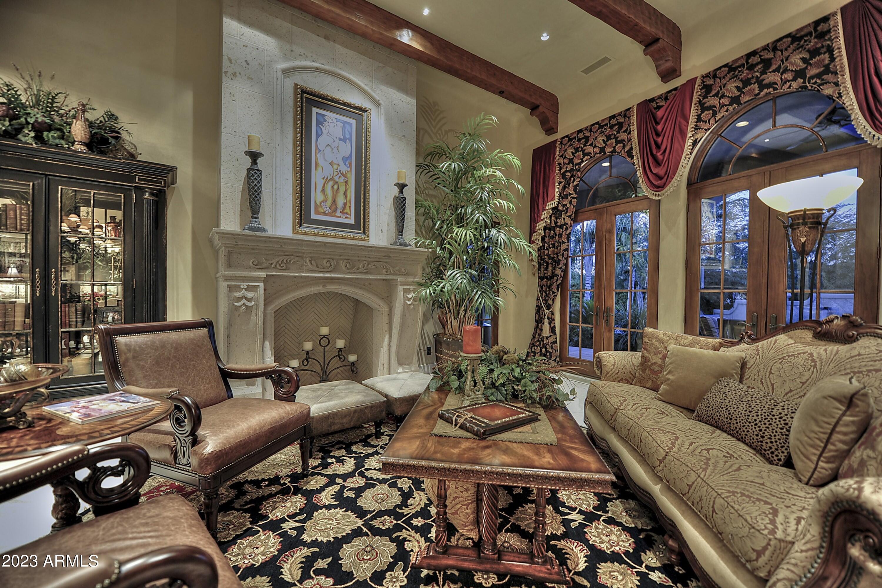CUSTOM HOME - Residential