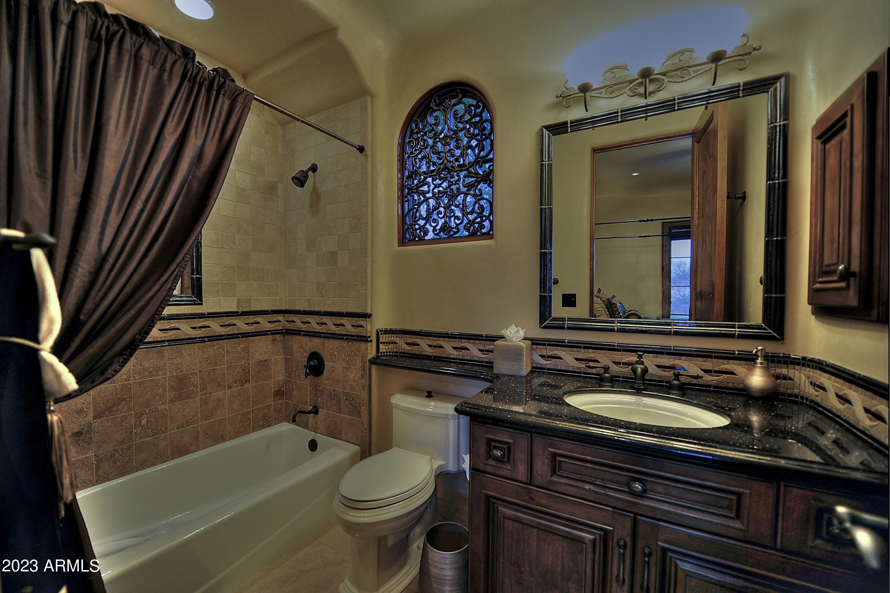 CUSTOM HOME - Residential