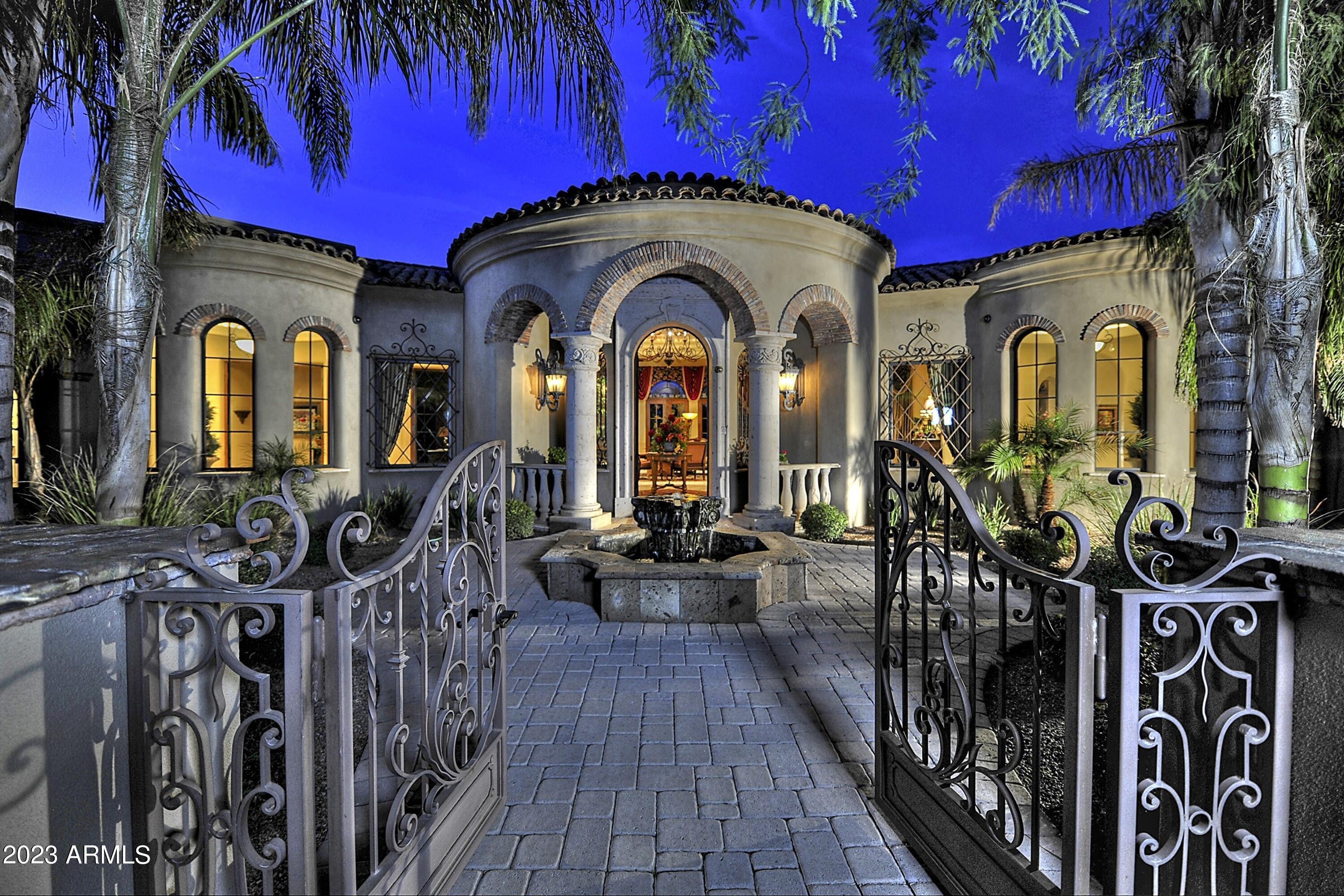 CUSTOM HOME - Residential