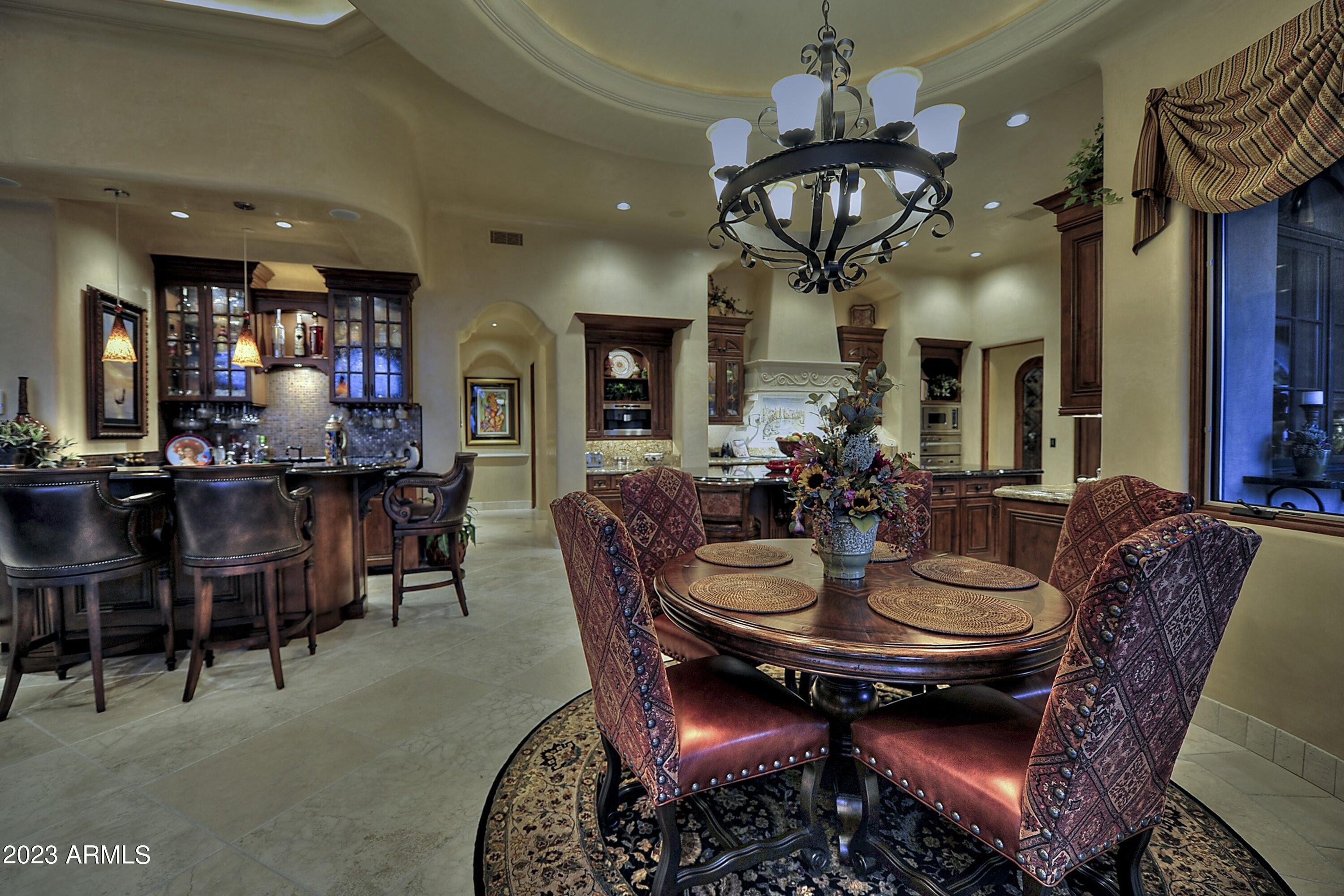 CUSTOM HOME - Residential