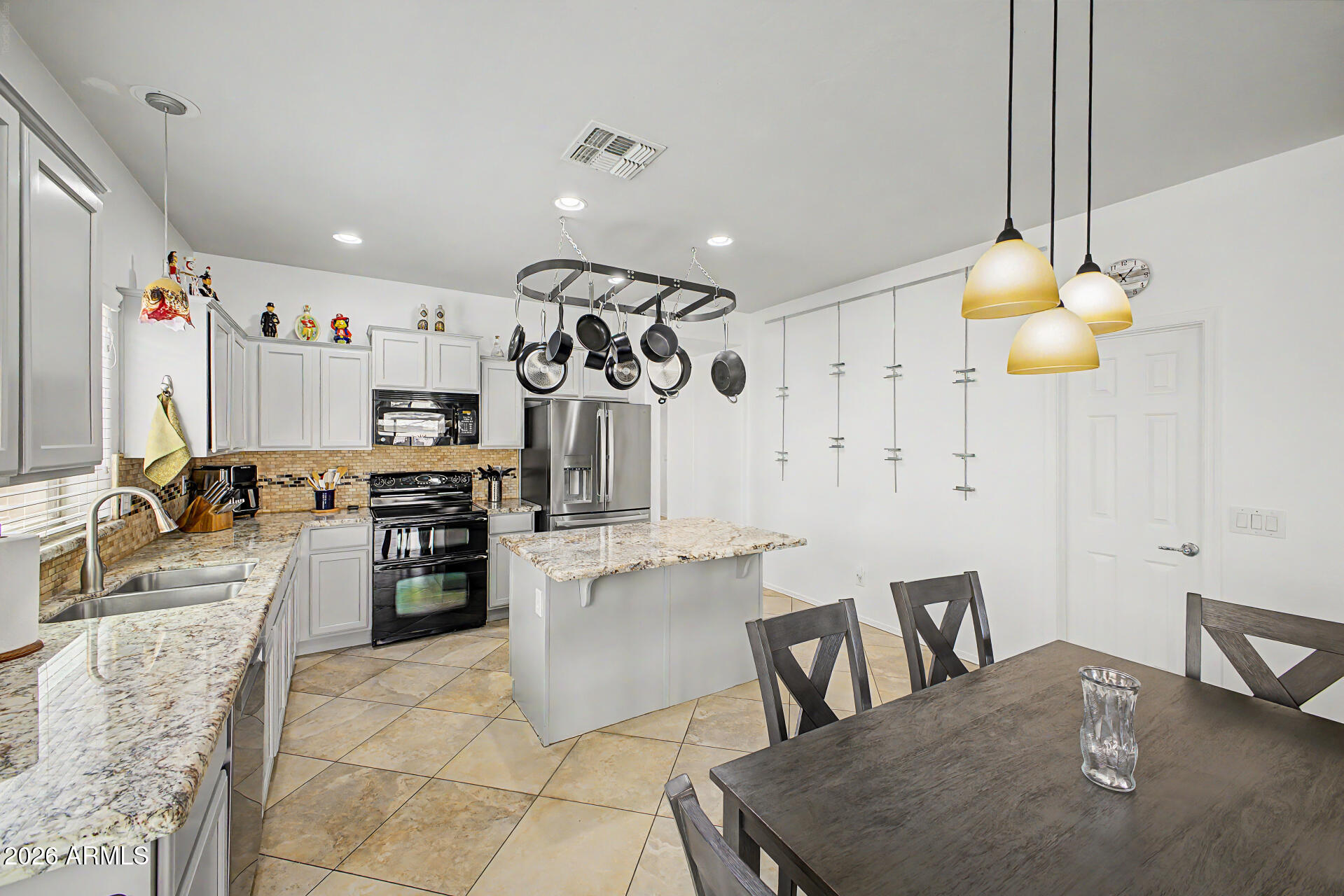 PASEO POINTE REPLAT - Residential