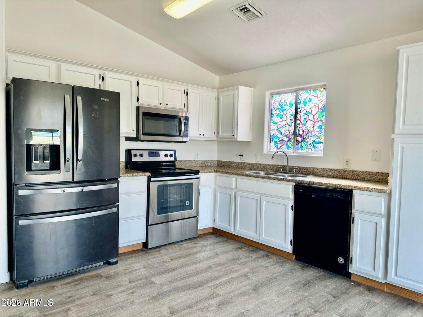 ARIZONA CITY UNIT FIFTEEN - Residential