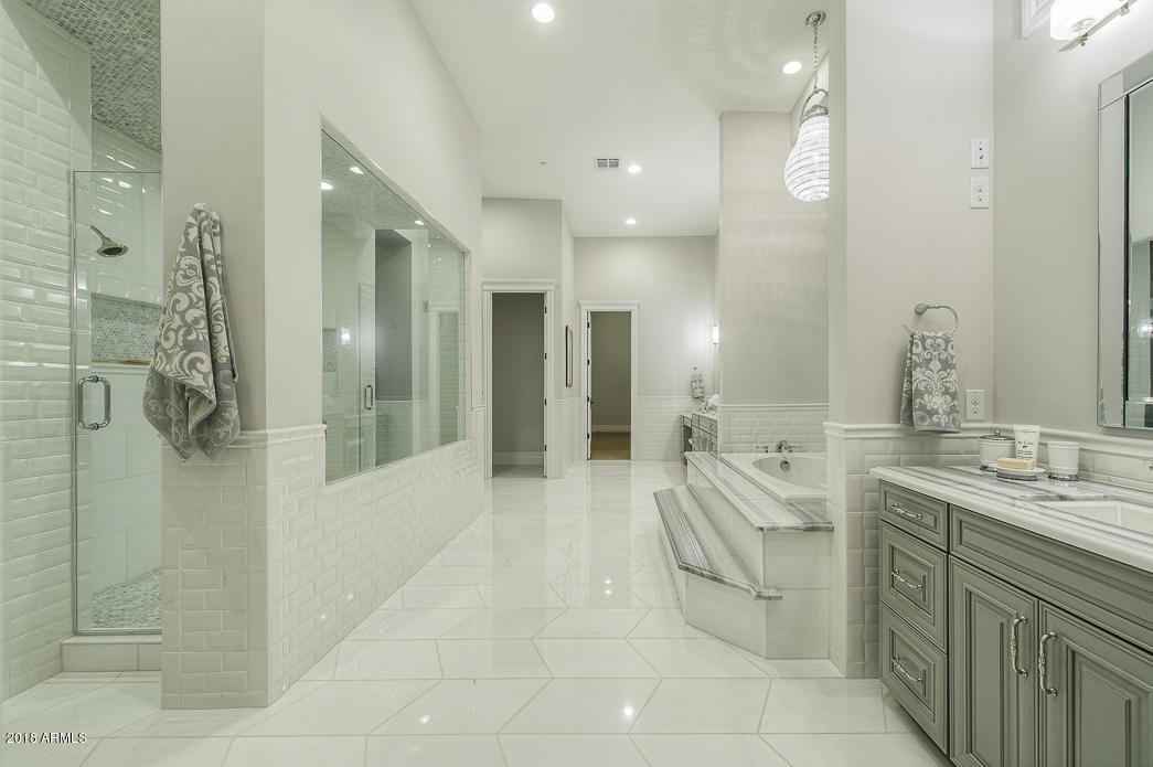 PARADISE COUNTRY ESTATES - Residential