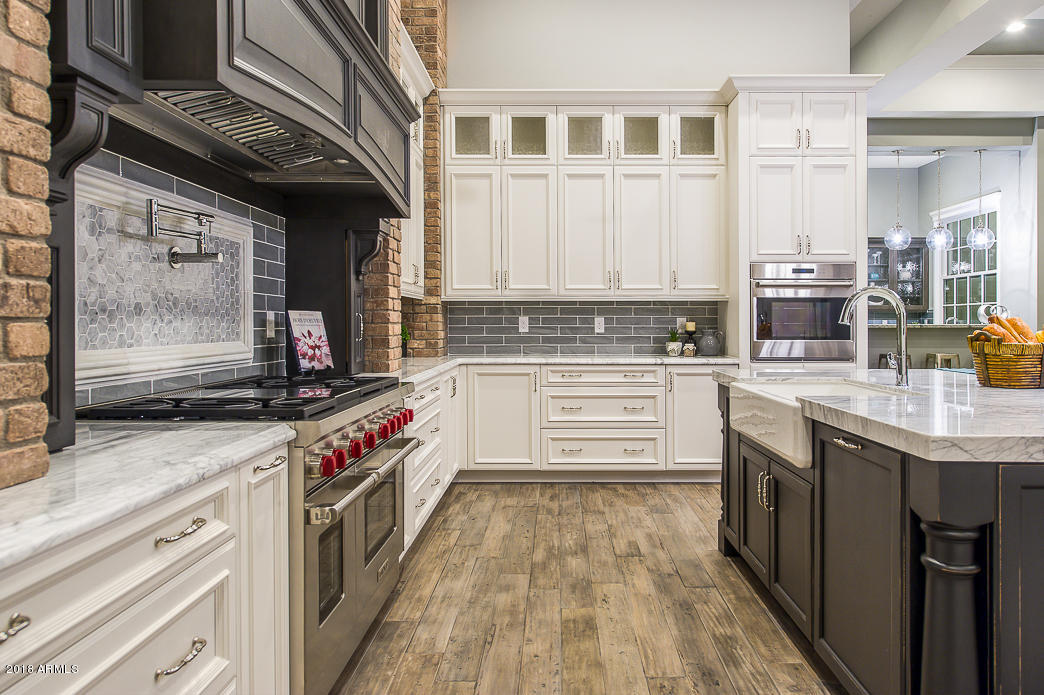 PARADISE COUNTRY ESTATES - Residential