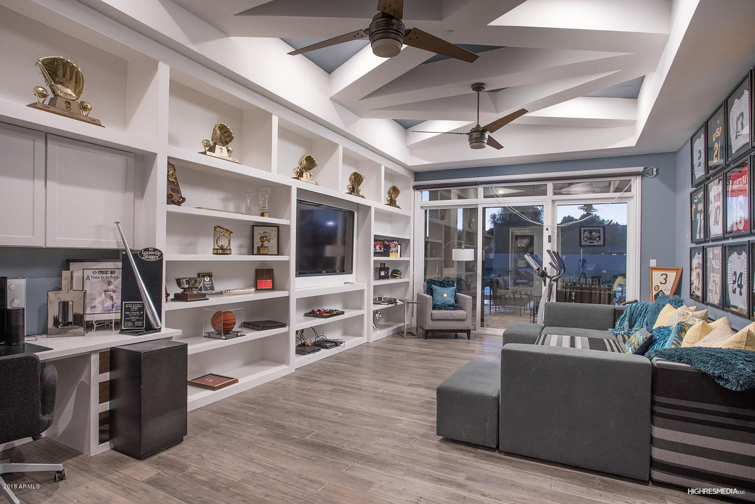 PARADISE COUNTRY ESTATES - Residential