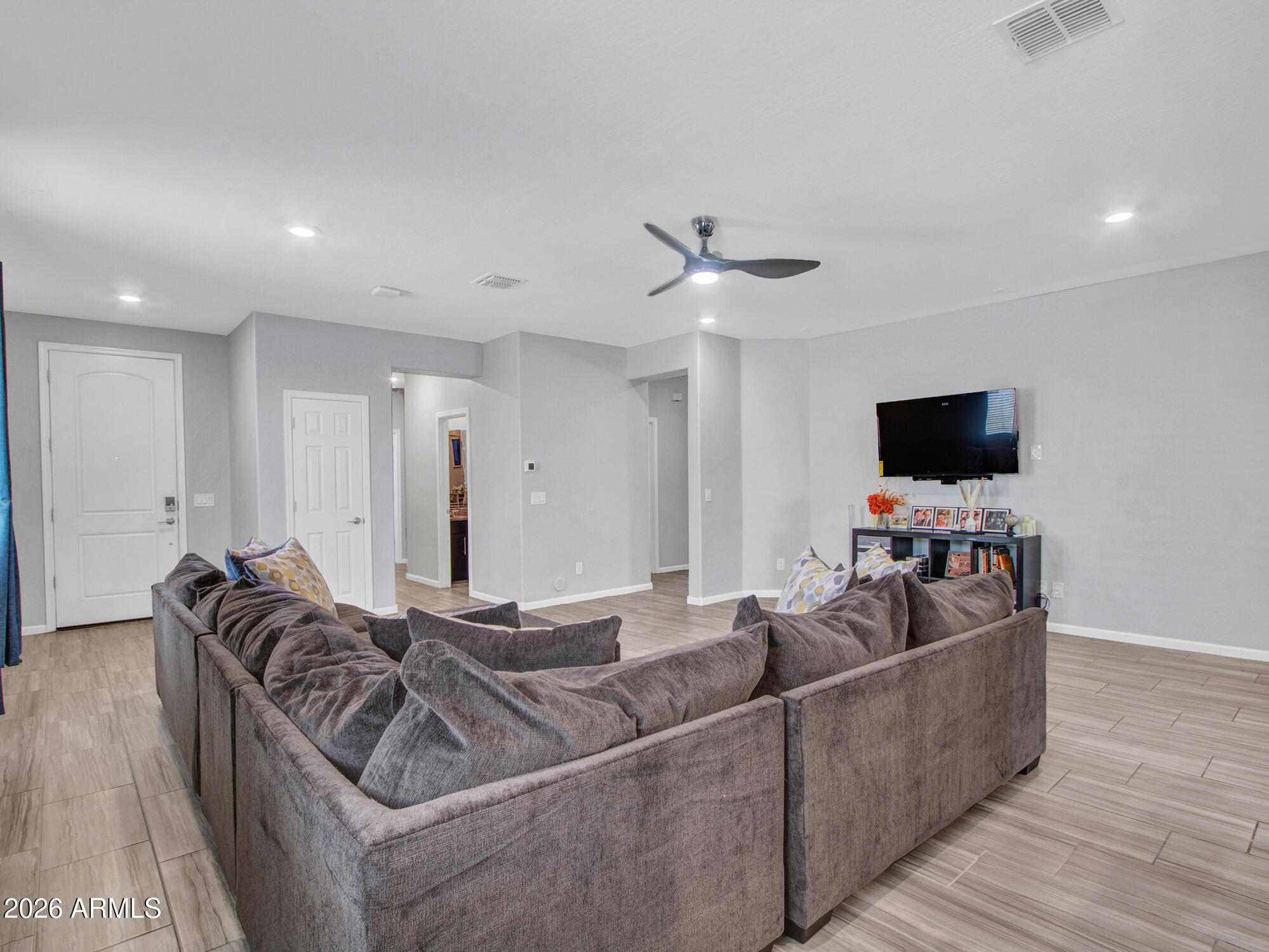 CIRCLE MOUNTAIN RANCH - Residential