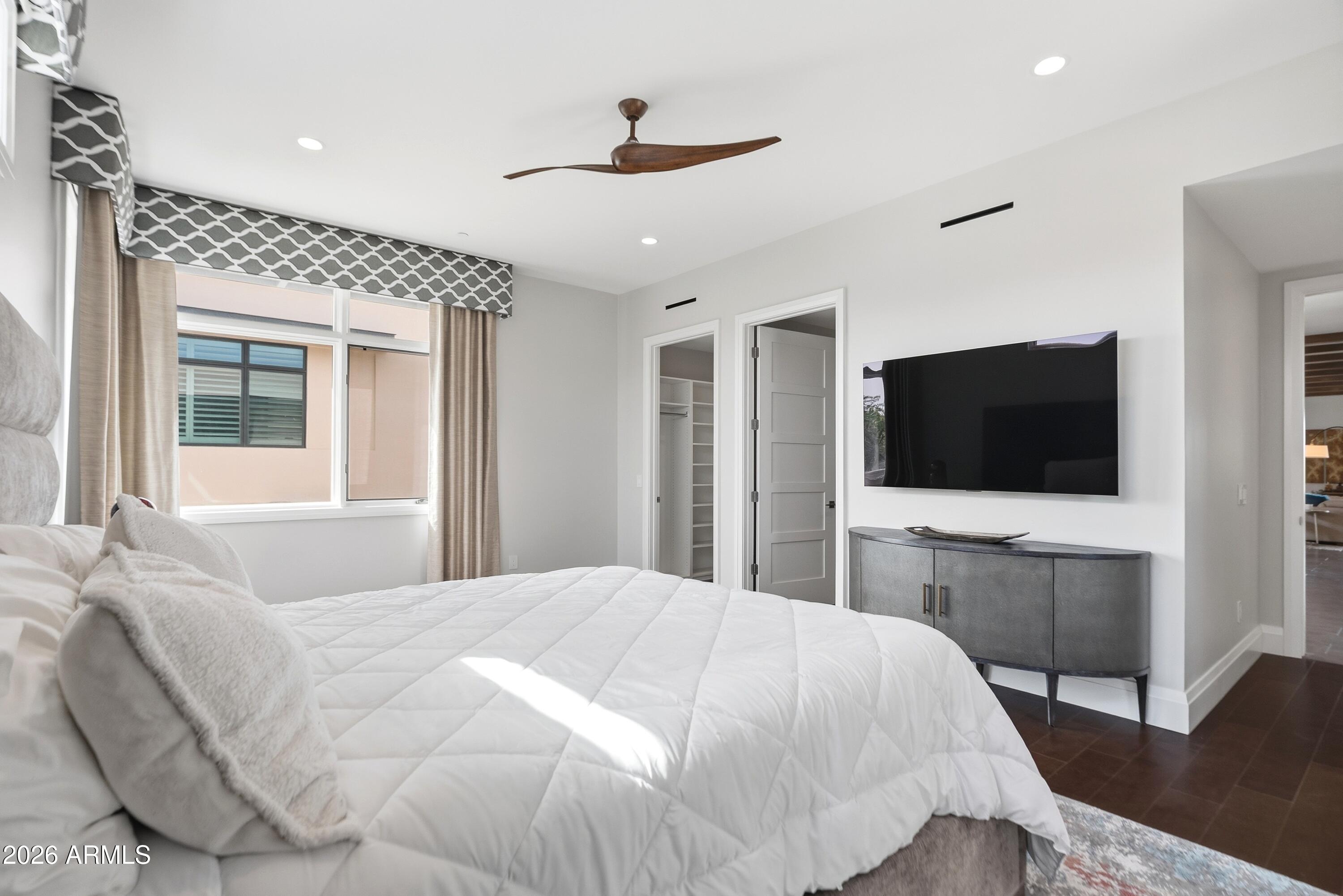VILLAS AT MOUNTAIN SHADOWS CONDOMINIUMS - Residential