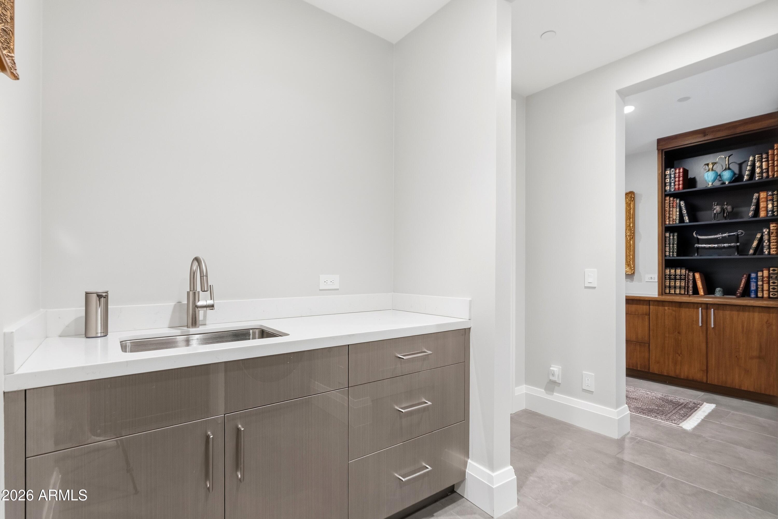 VILLAS AT MOUNTAIN SHADOWS CONDOMINIUMS - Residential