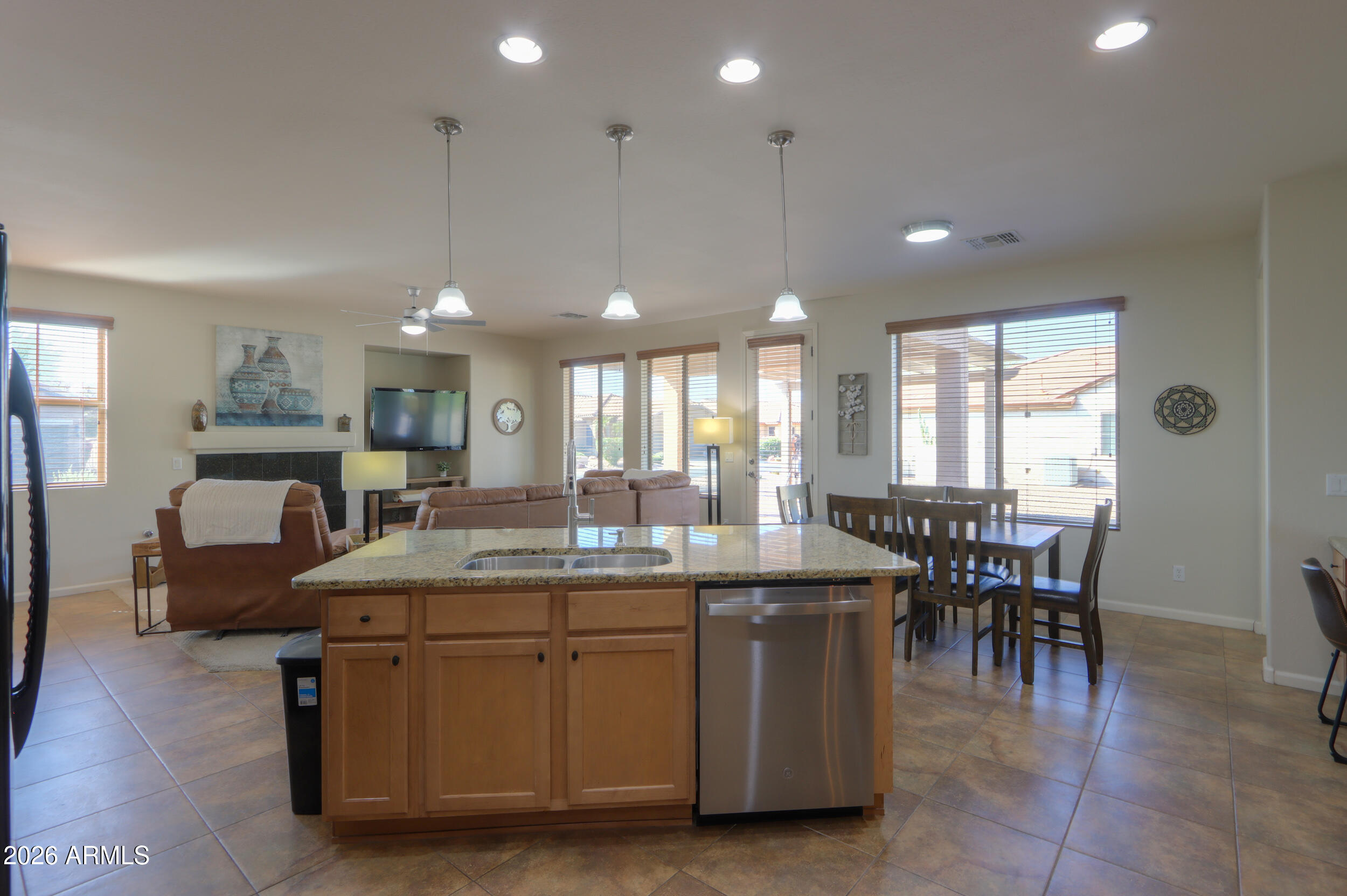 ROBSON RANCH - Residential