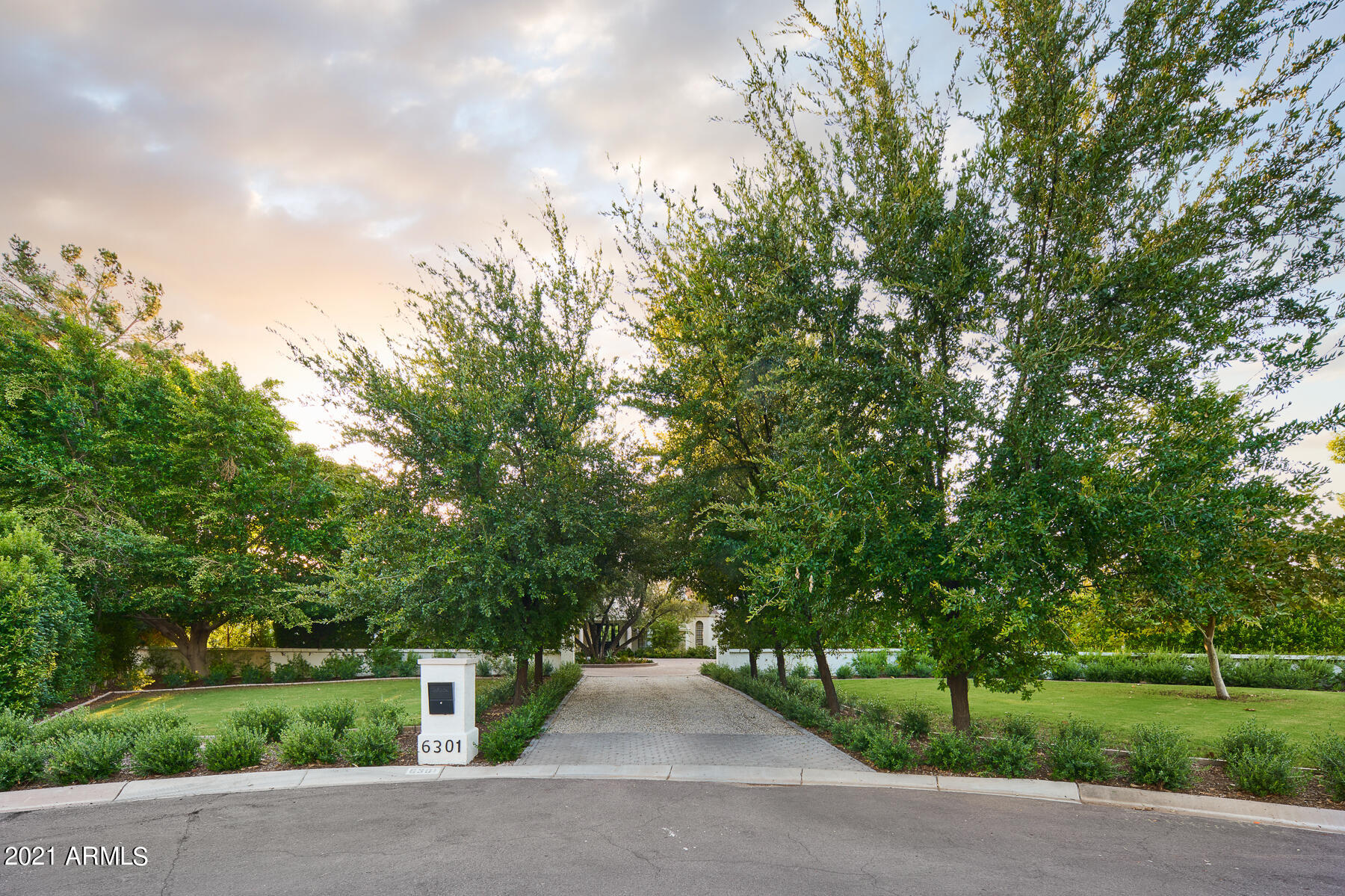 APACHE ESTATES - Residential