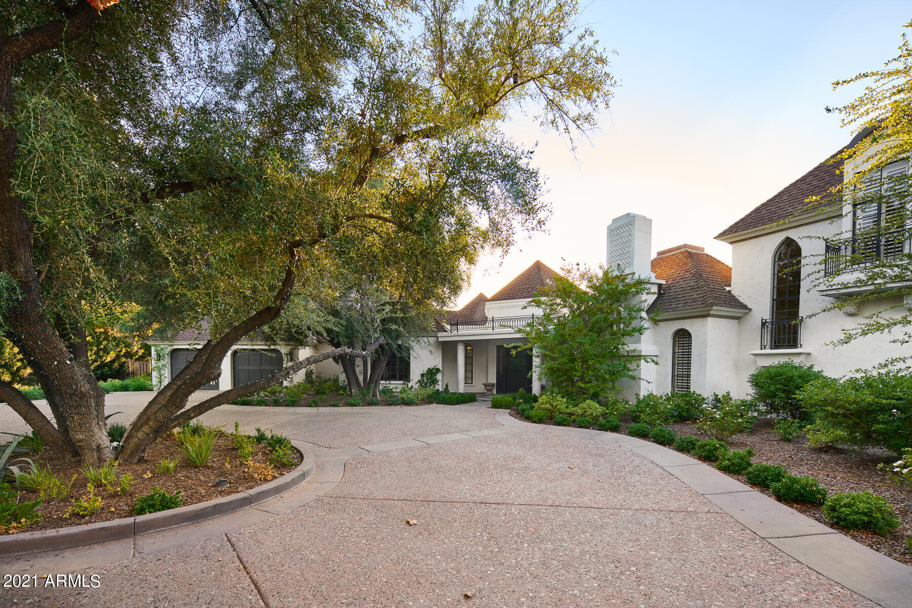 APACHE ESTATES - Residential