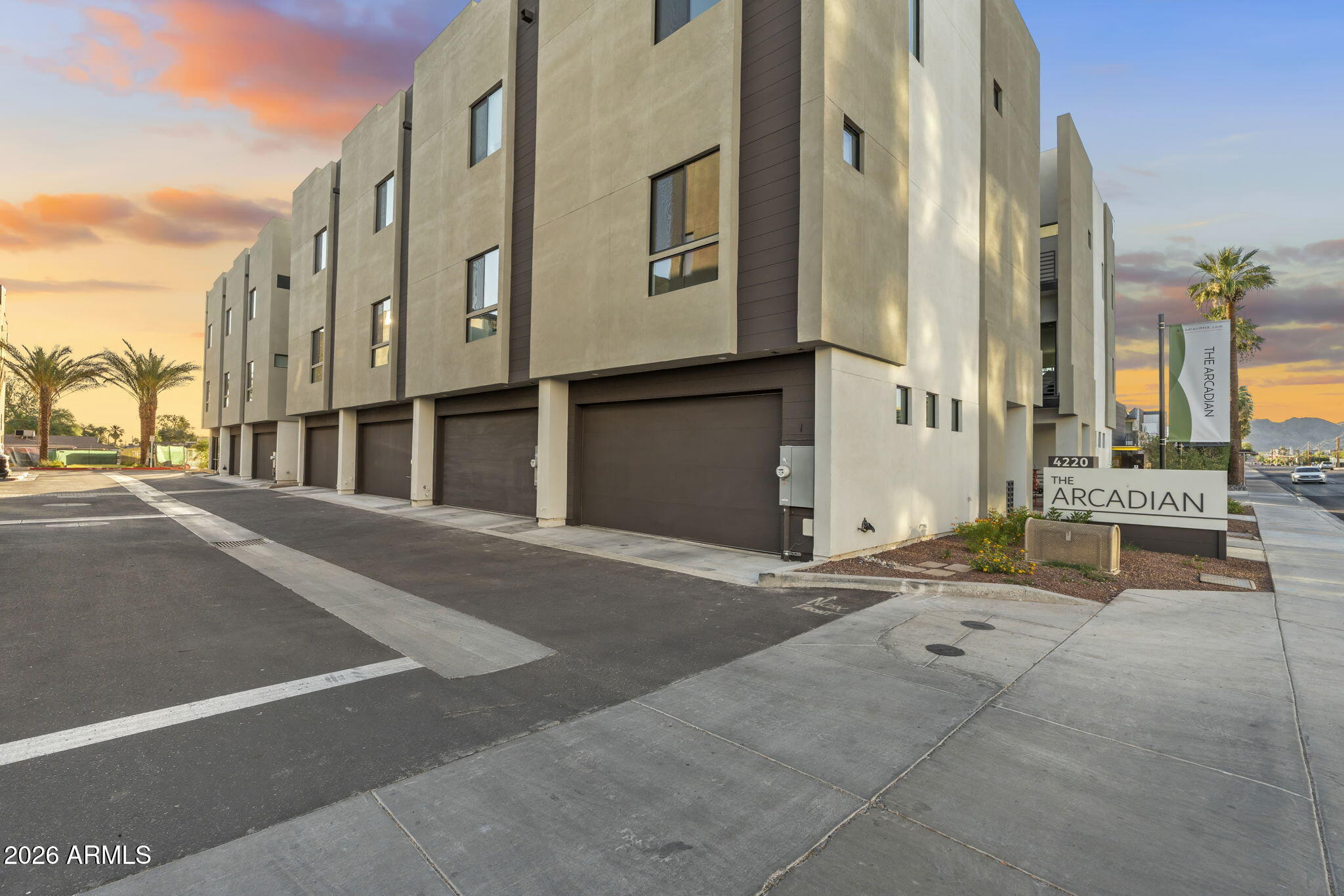 ARCADIA 32 - Residential Lease