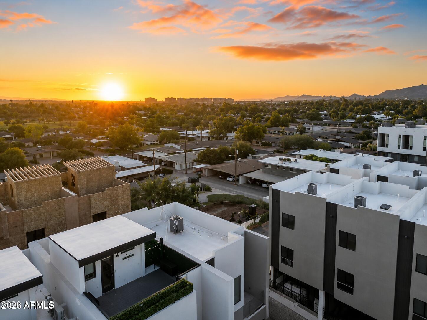 ARCADIA 32 - Residential Lease