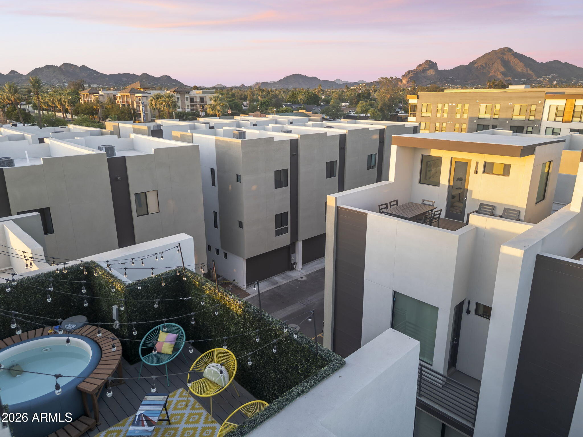ARCADIA 32 - Residential Lease