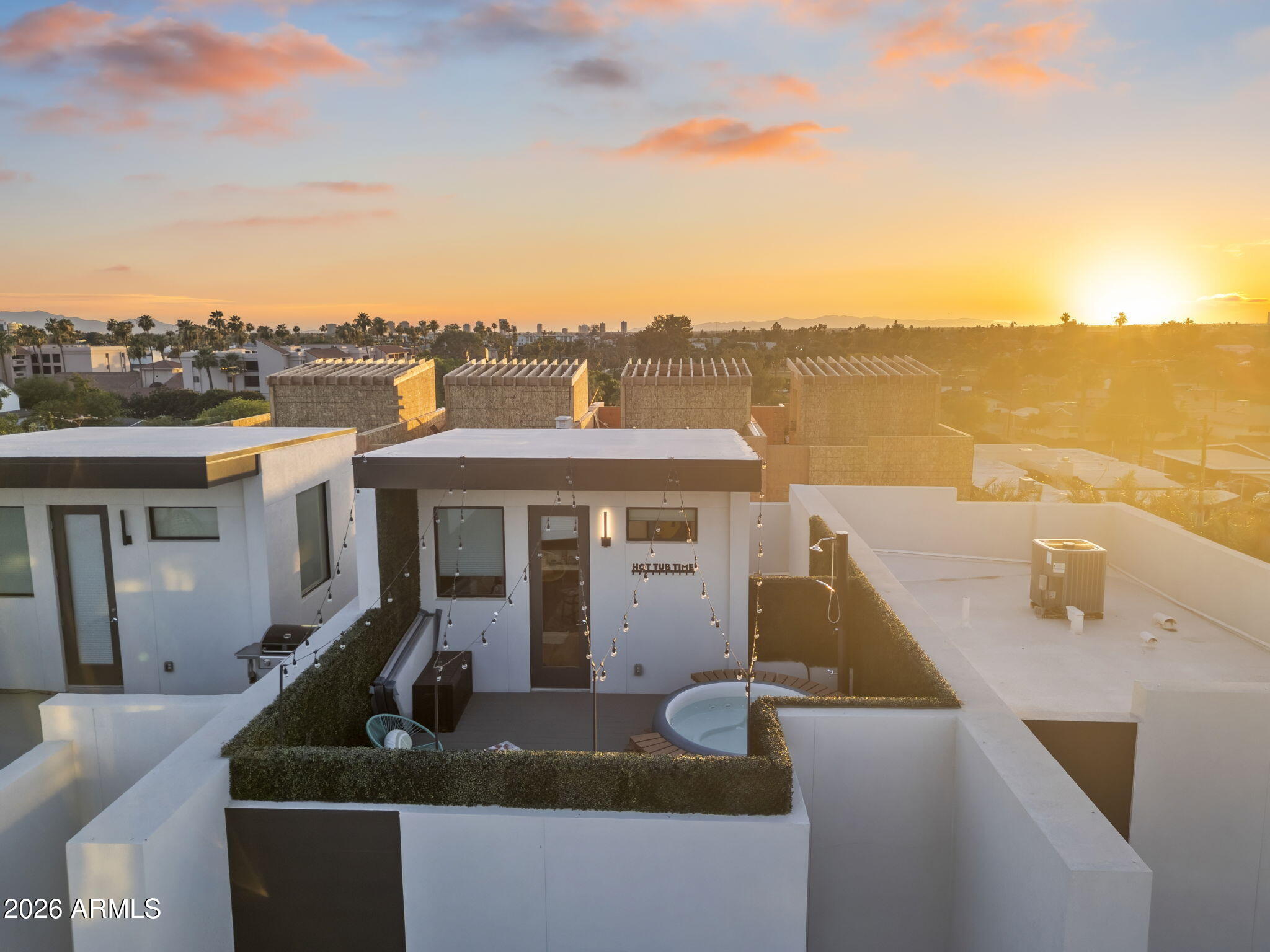 ARCADIA 32 - Residential Lease