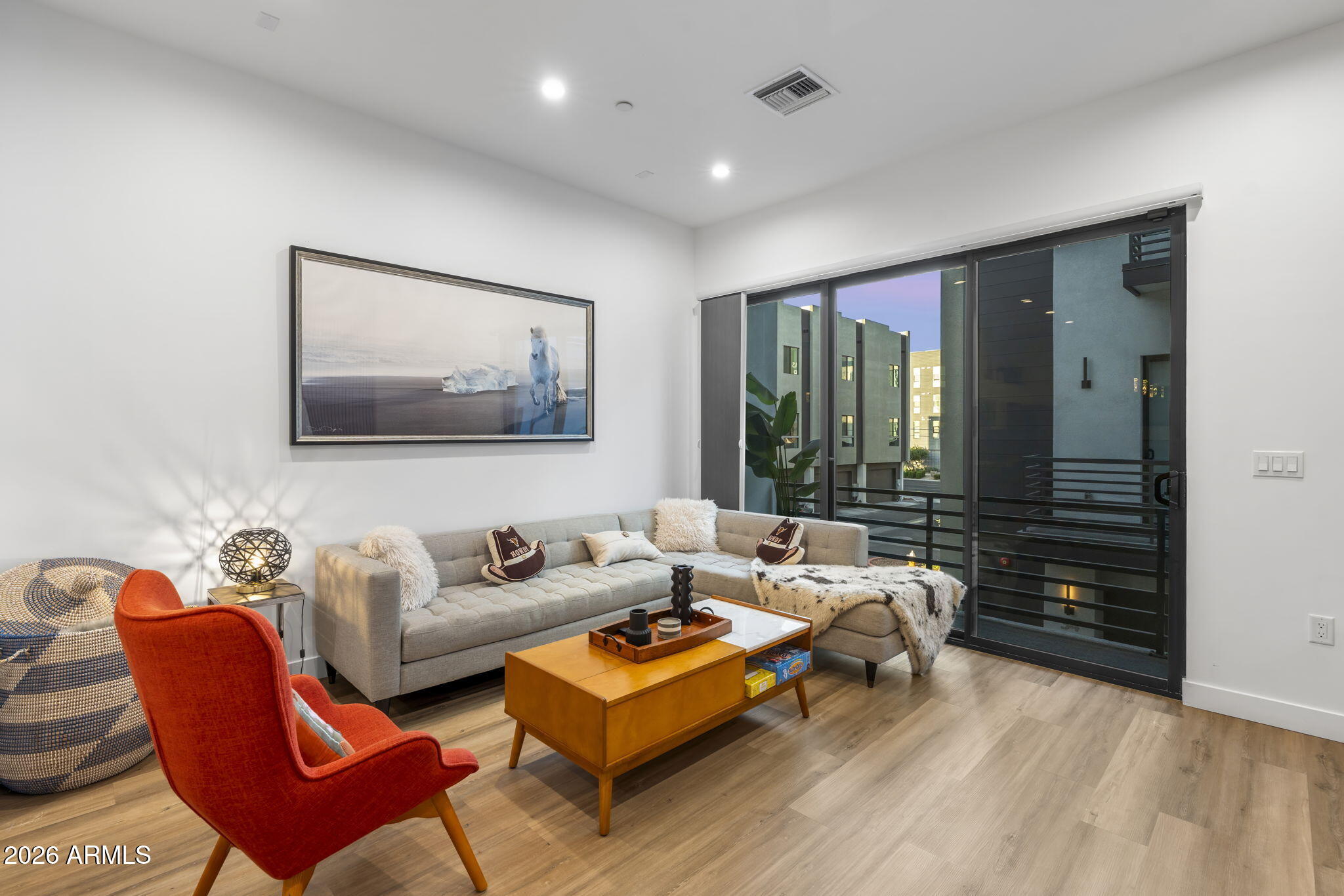 ARCADIA 32 - Residential Lease