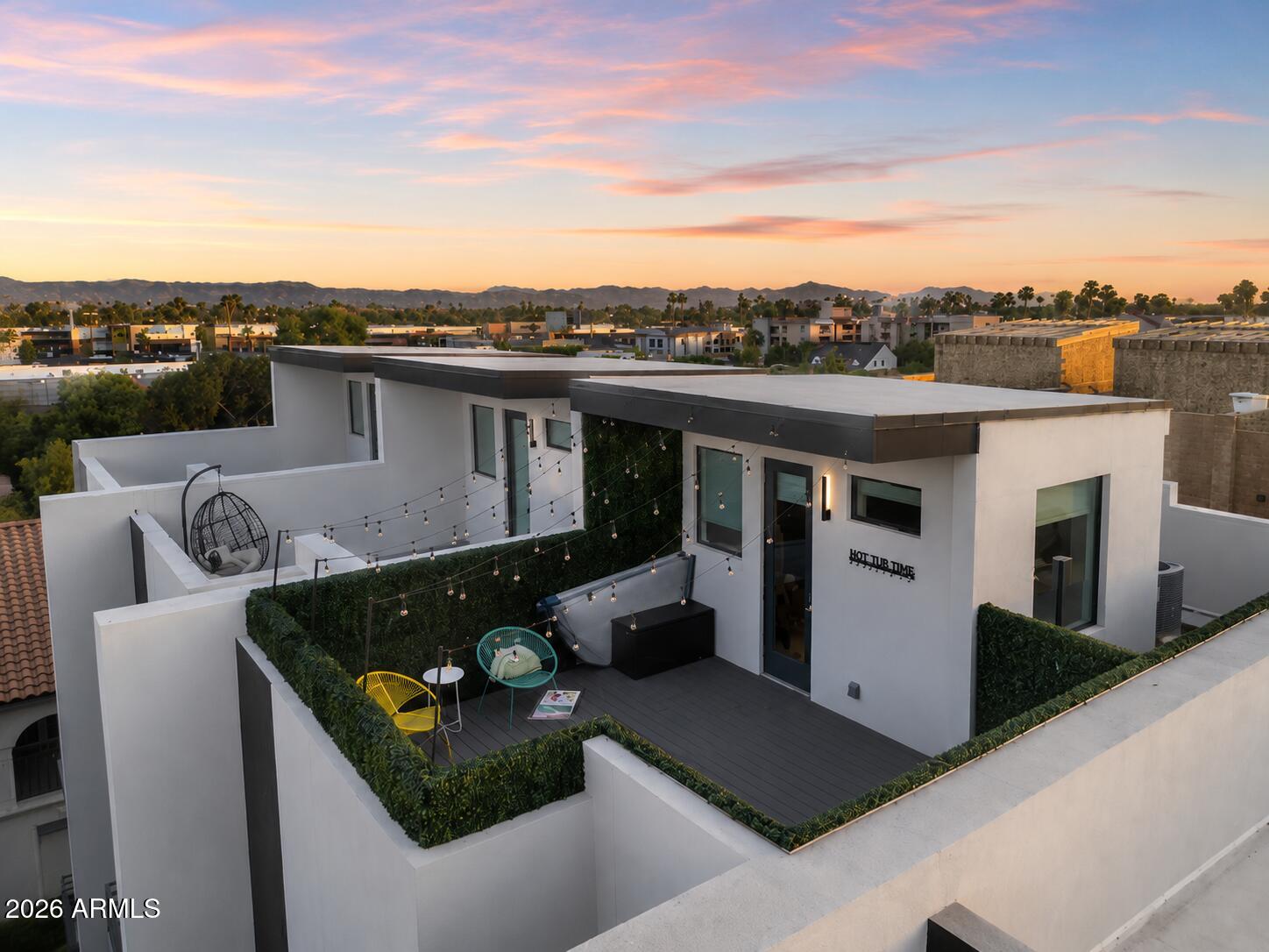 ARCADIA 32 - Residential Lease