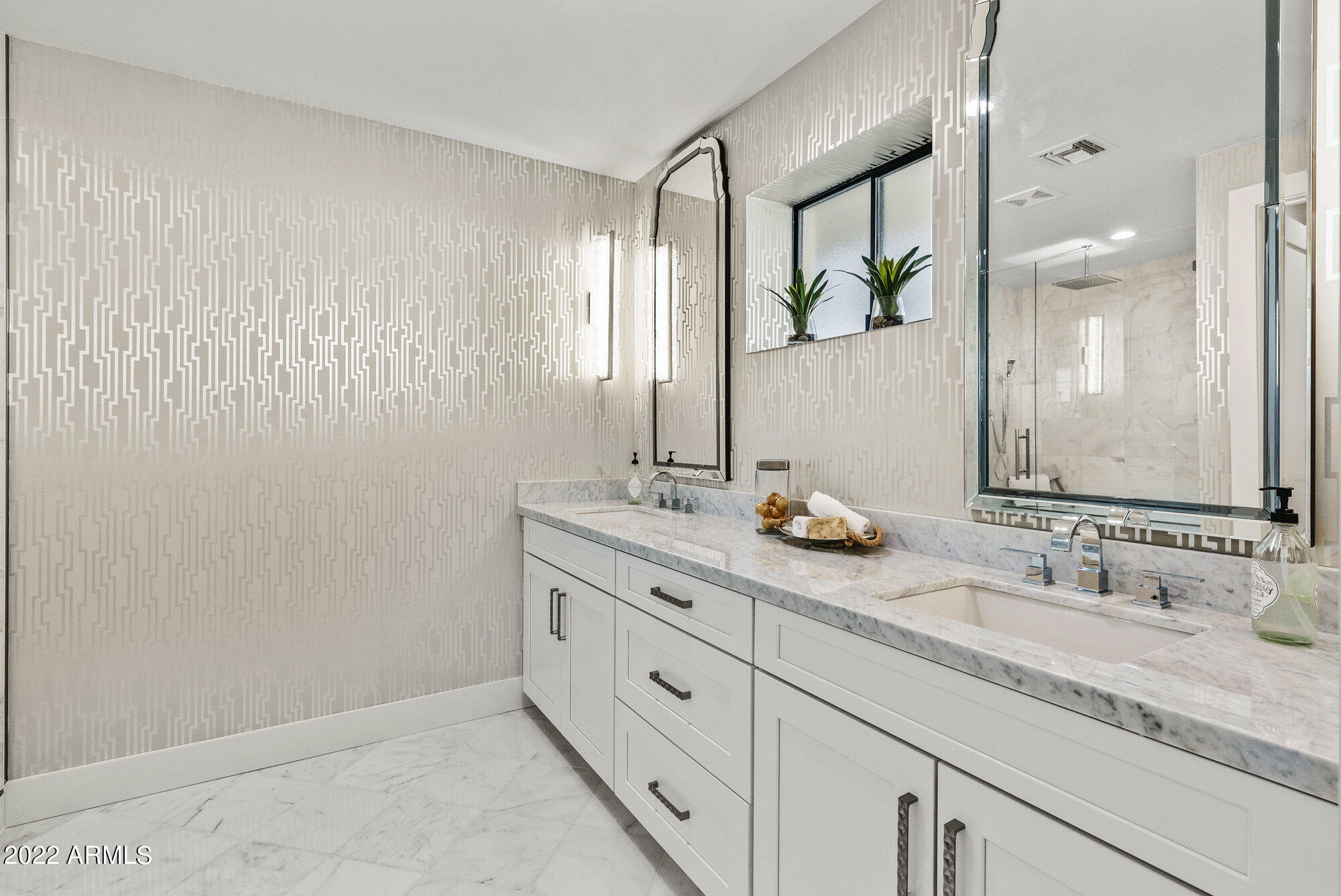 CAMELBACK SIERRA - Residential