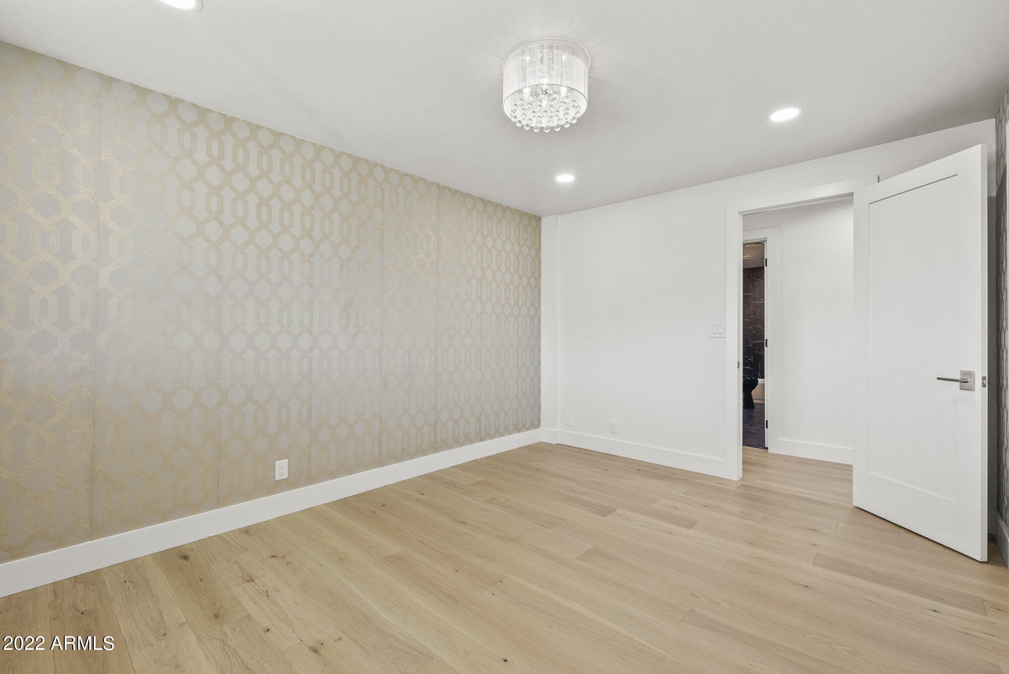 CAMELBACK SIERRA - Residential