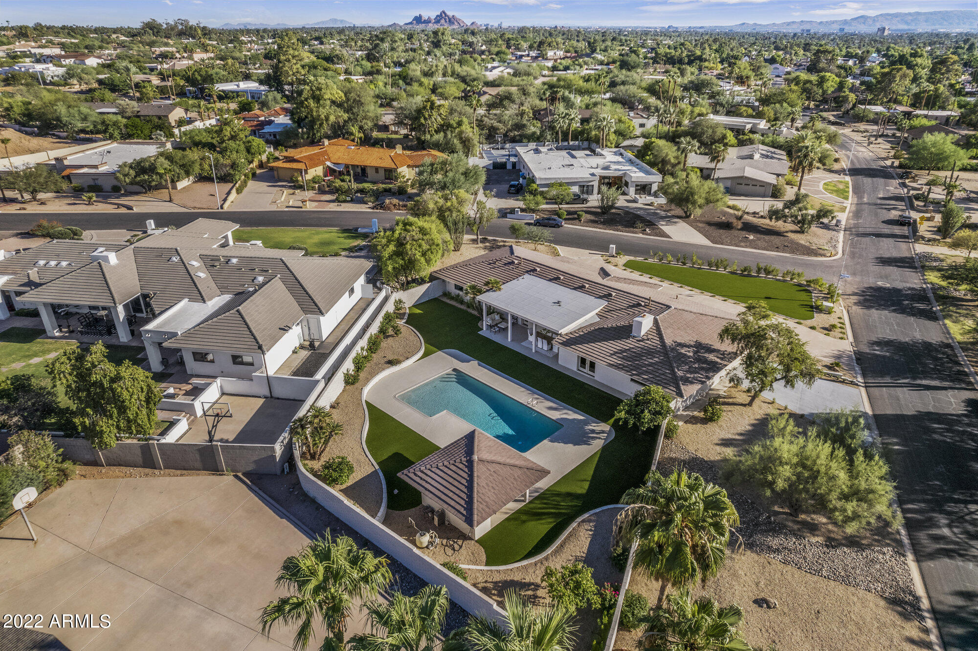 CAMELBACK SIERRA - Residential