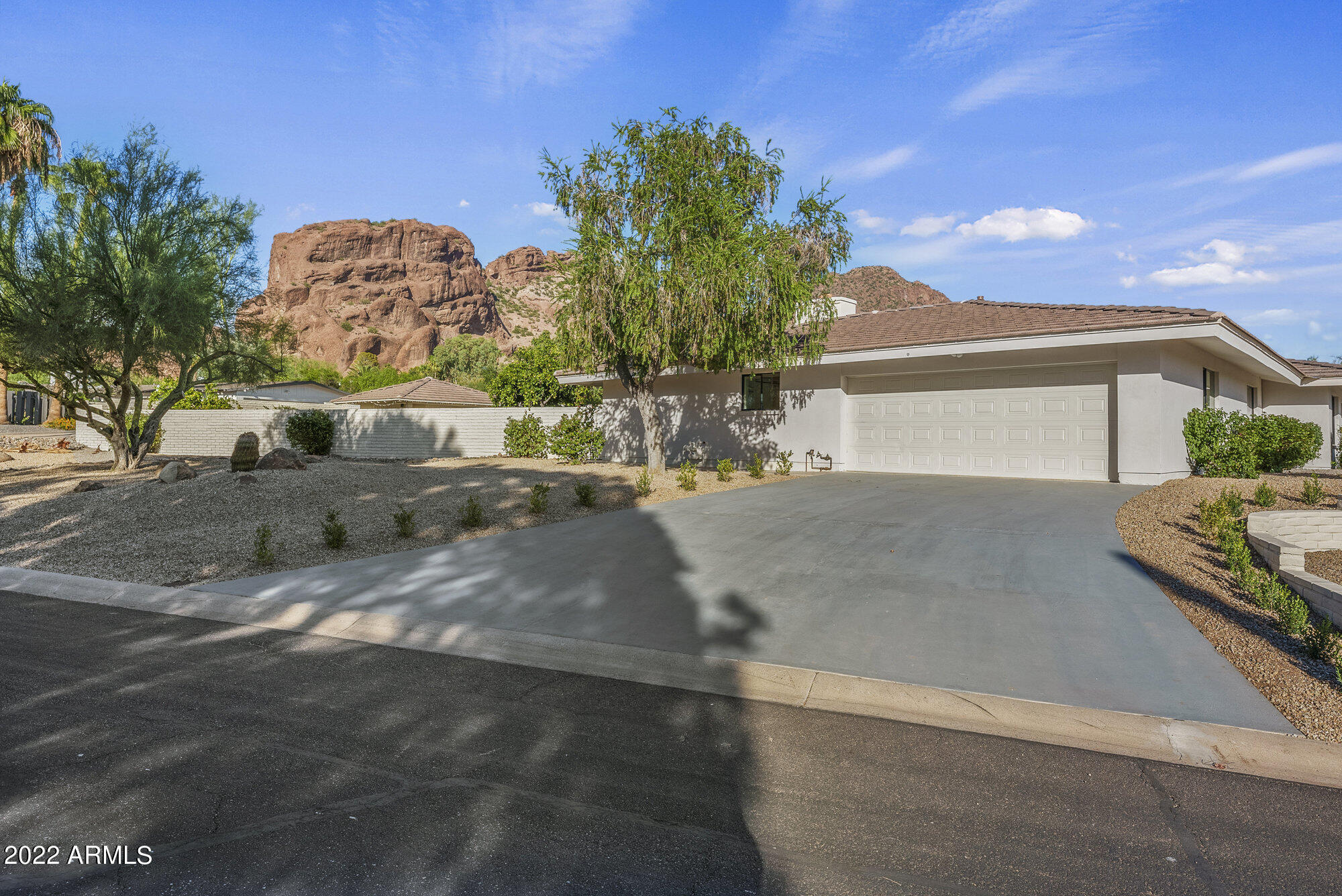 CAMELBACK SIERRA - Residential