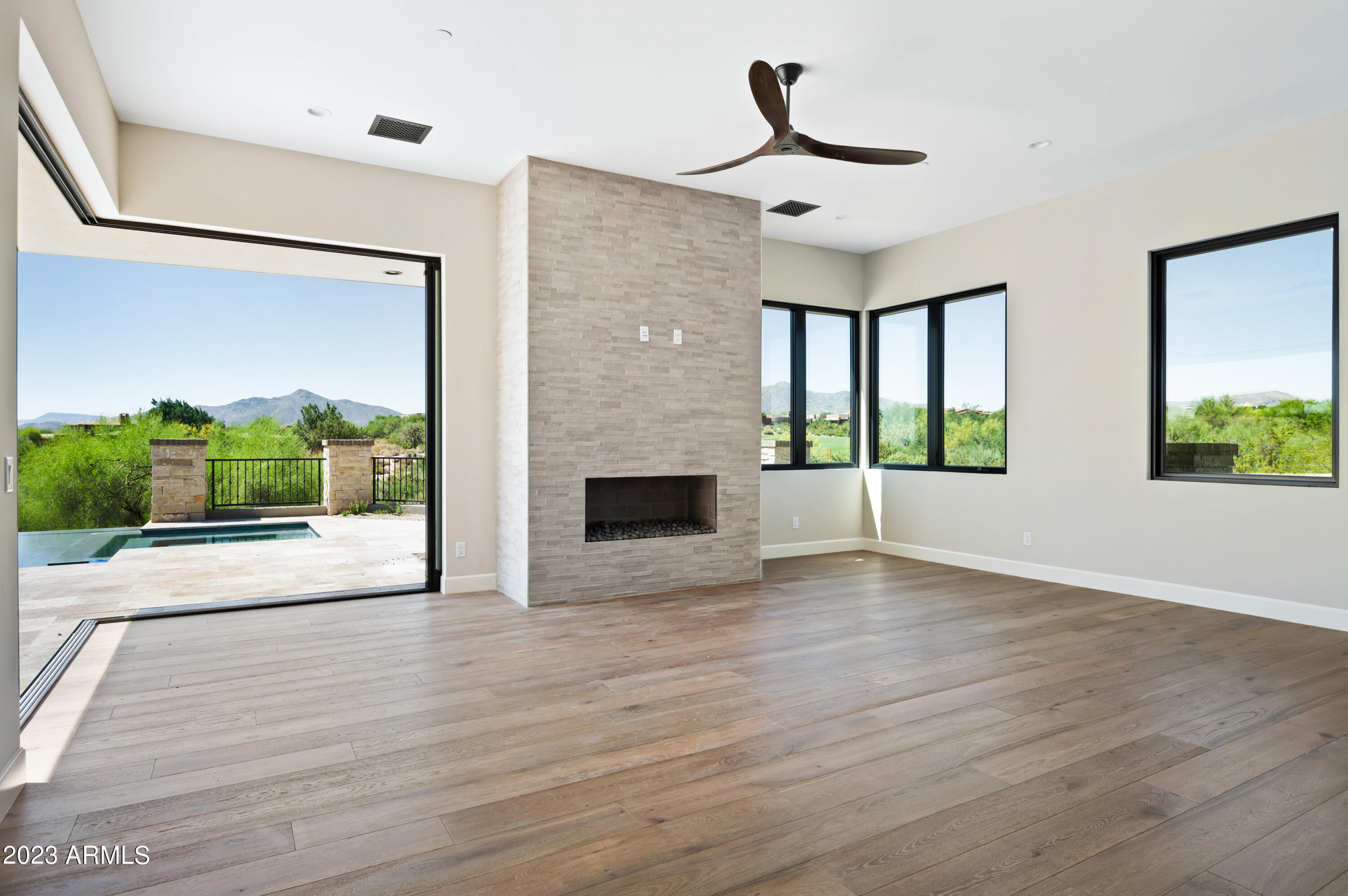 SONORAN CREST - Residential